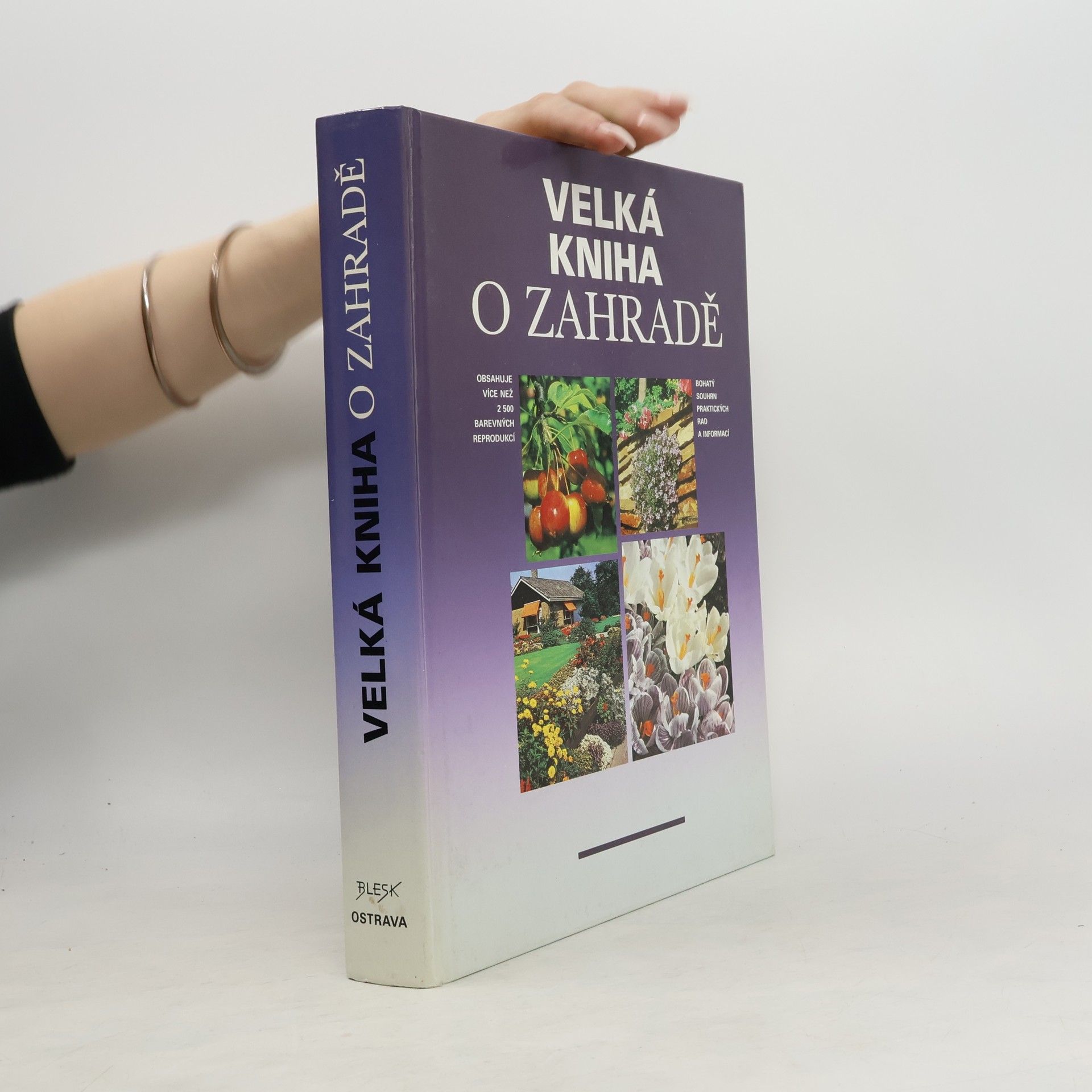 Velká kniha o zahradě