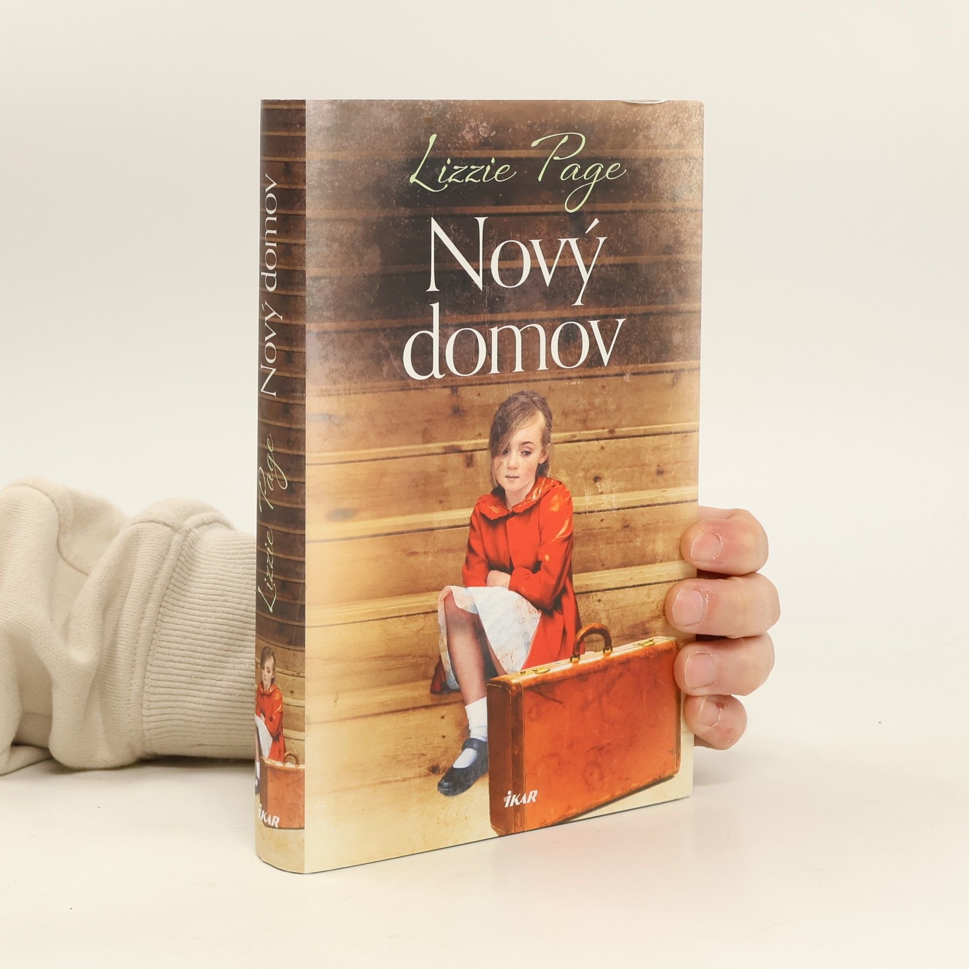 Lizzie Page Nový domov