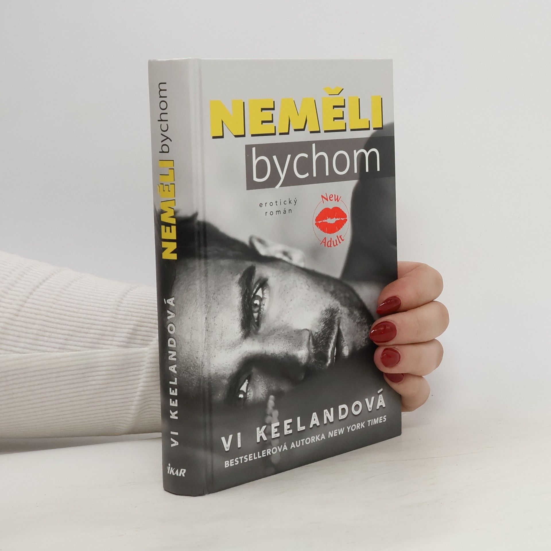 Vi Keeland Neměli bychom