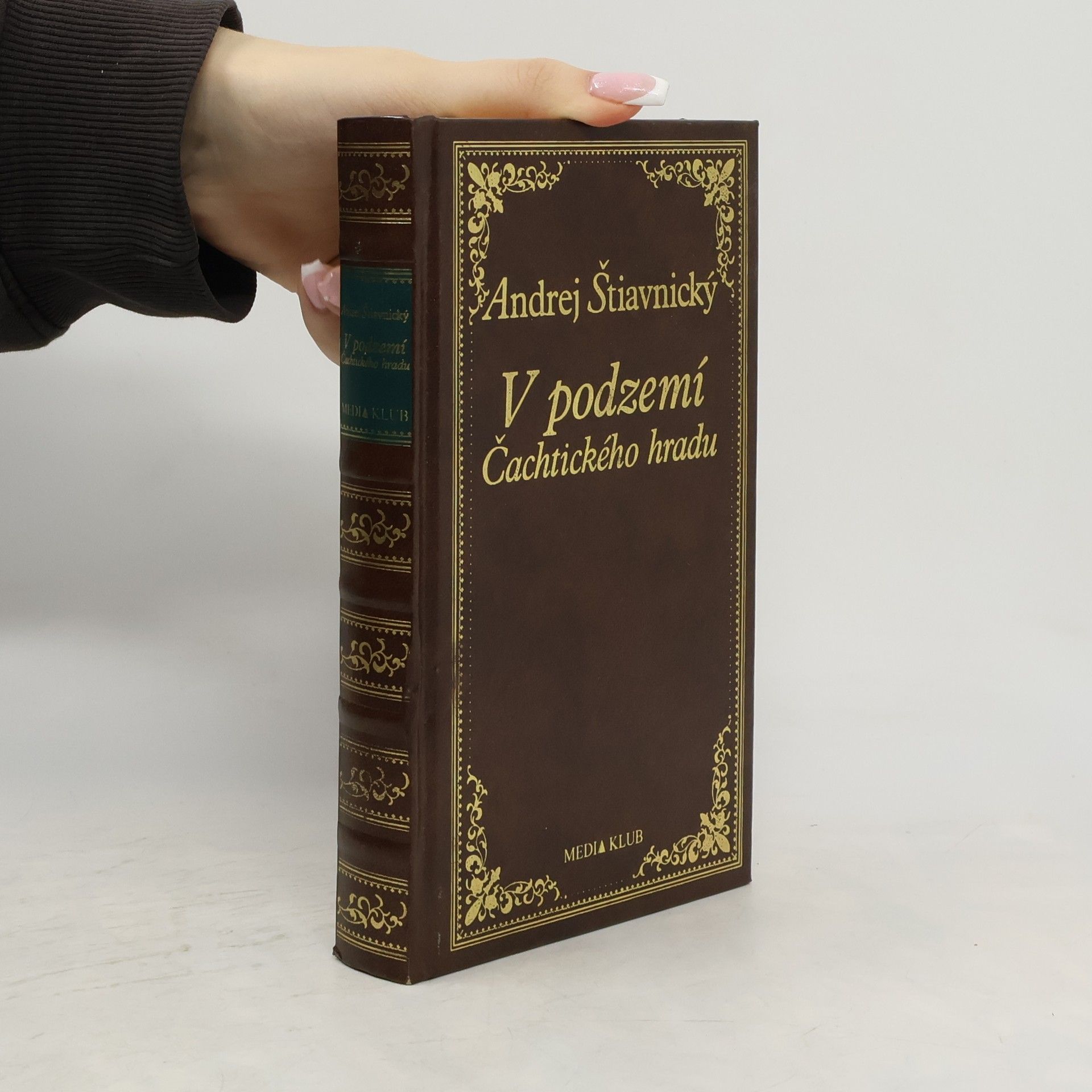 Andrej Štiavnický V podzemí Čachtického hradu