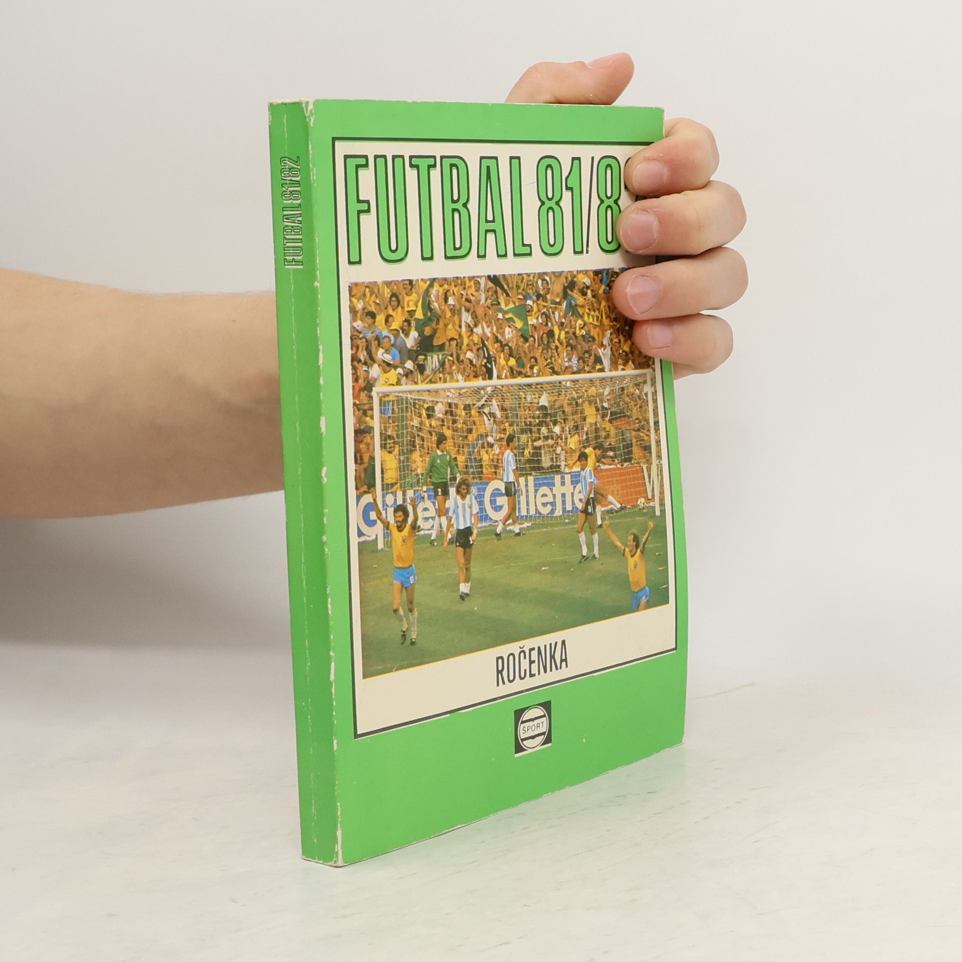 Autorenkollektiv Futbal 81/82 ročenka