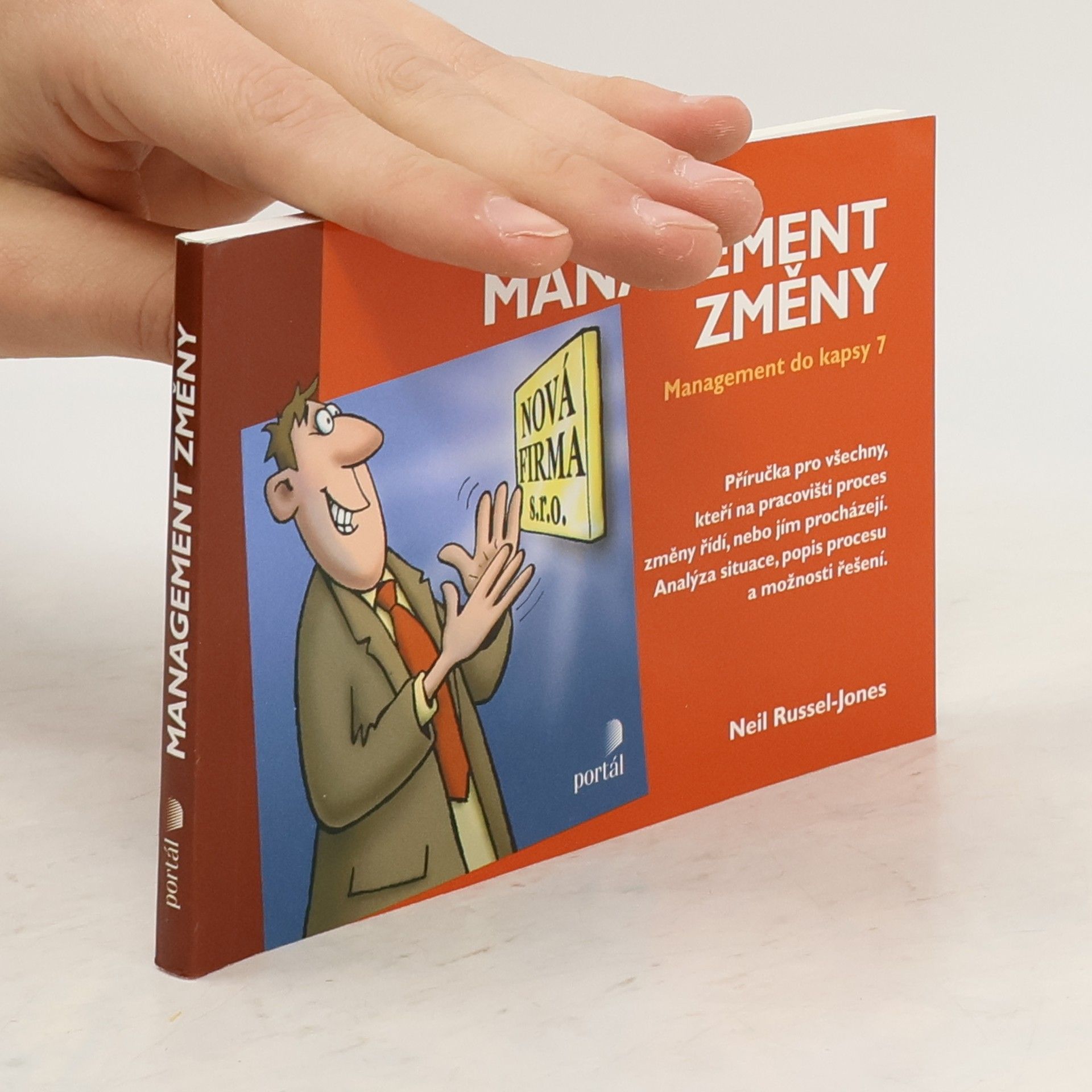 Neil Russel Jones Management změny