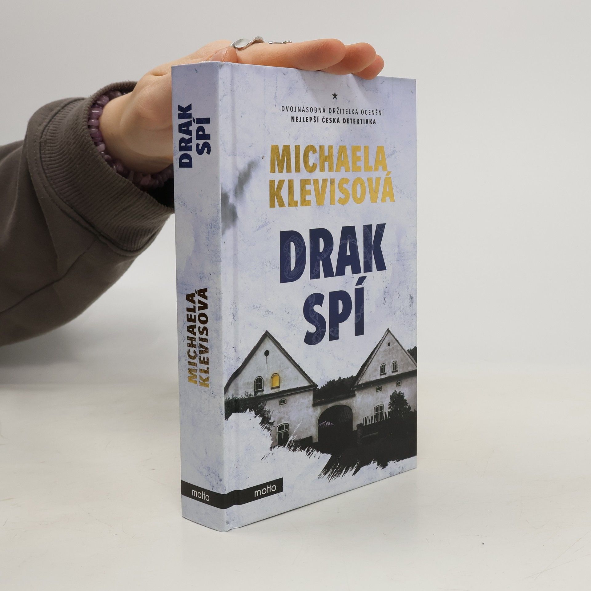 Michaela Klevisová Drak spí