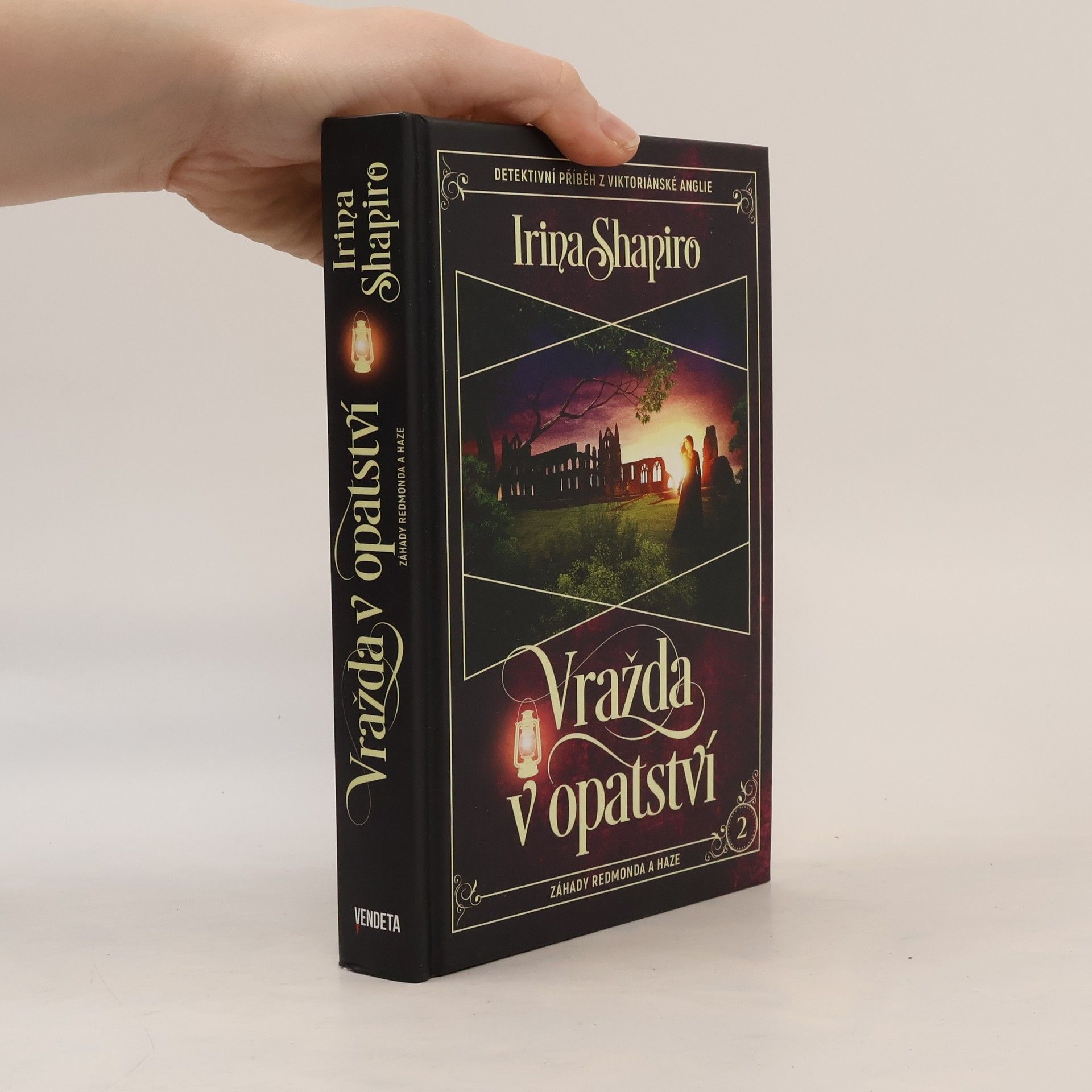 Vražda v opatství : záhady Redmonda a Haze