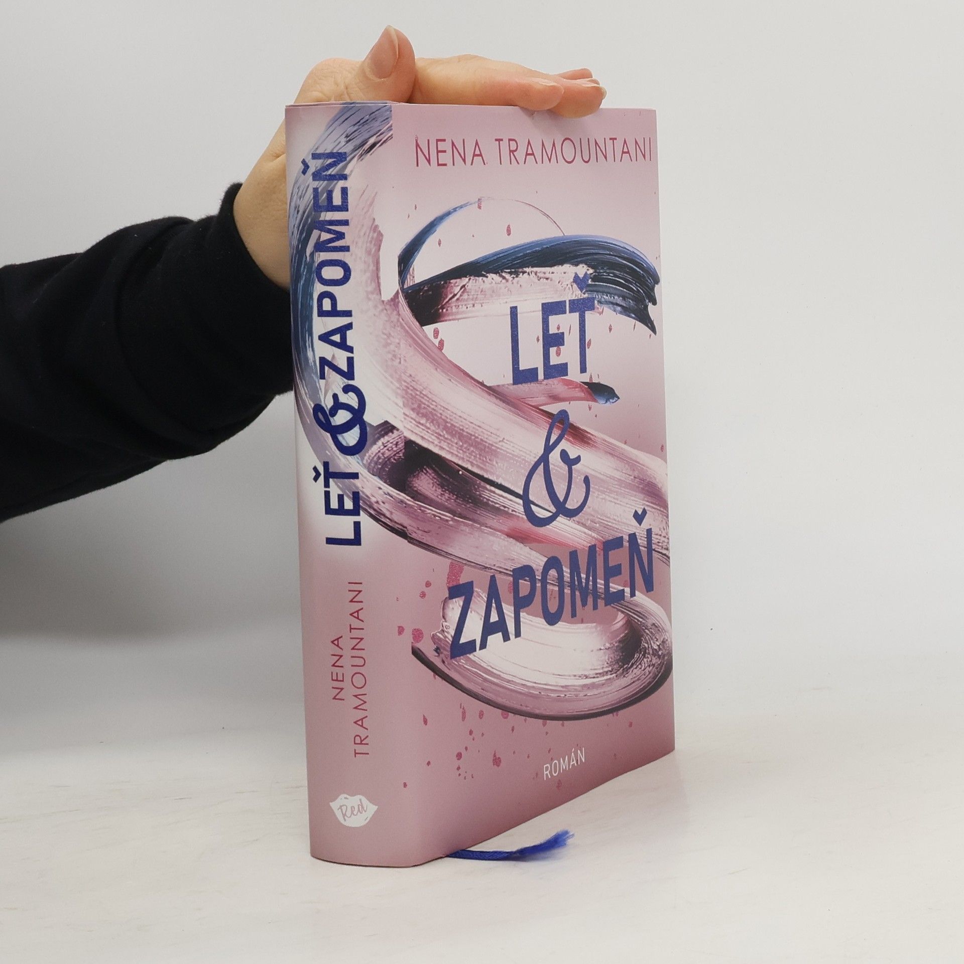 Nena Tramountani Leť & zapomeň