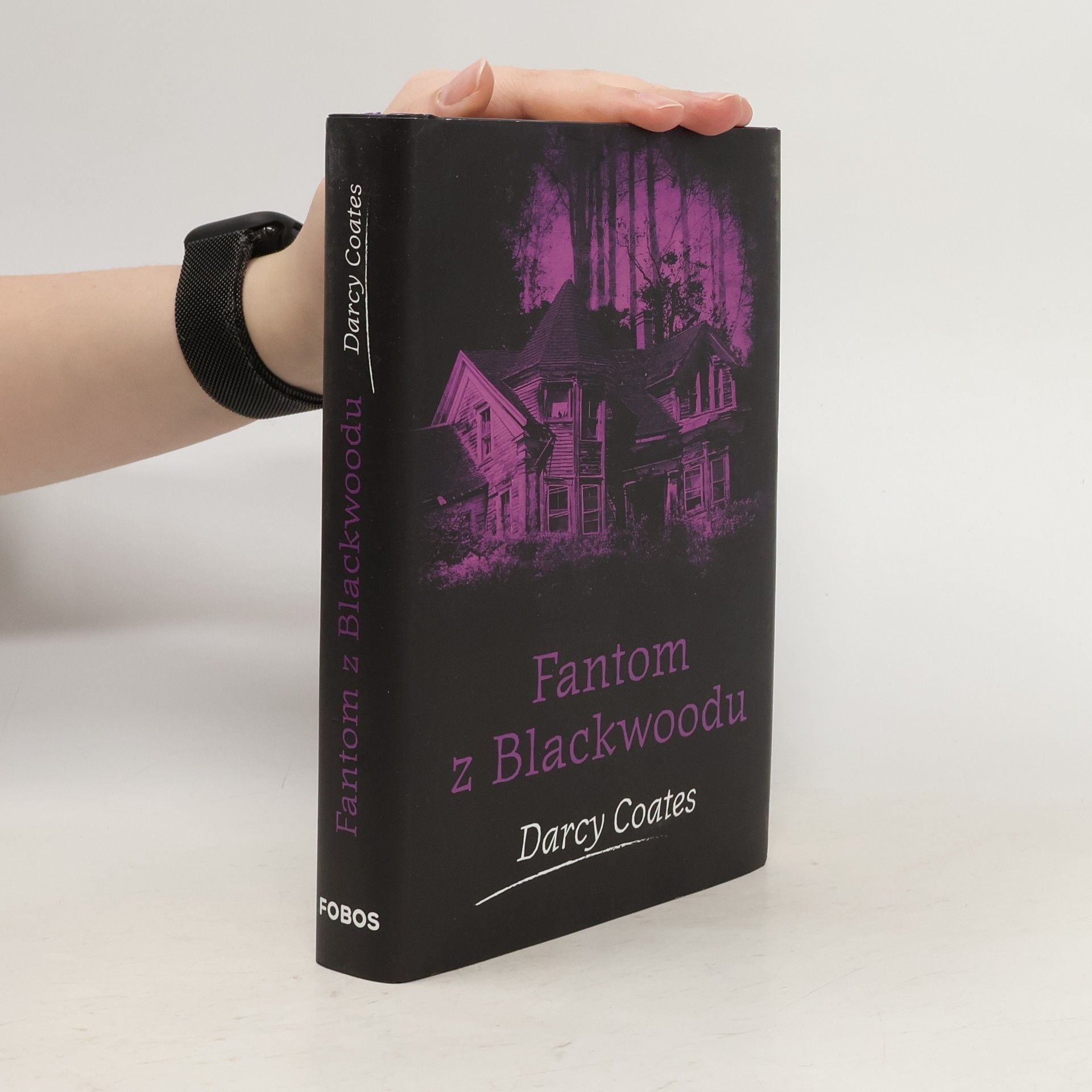 Darcy Coates Fantom z Blackwoodu