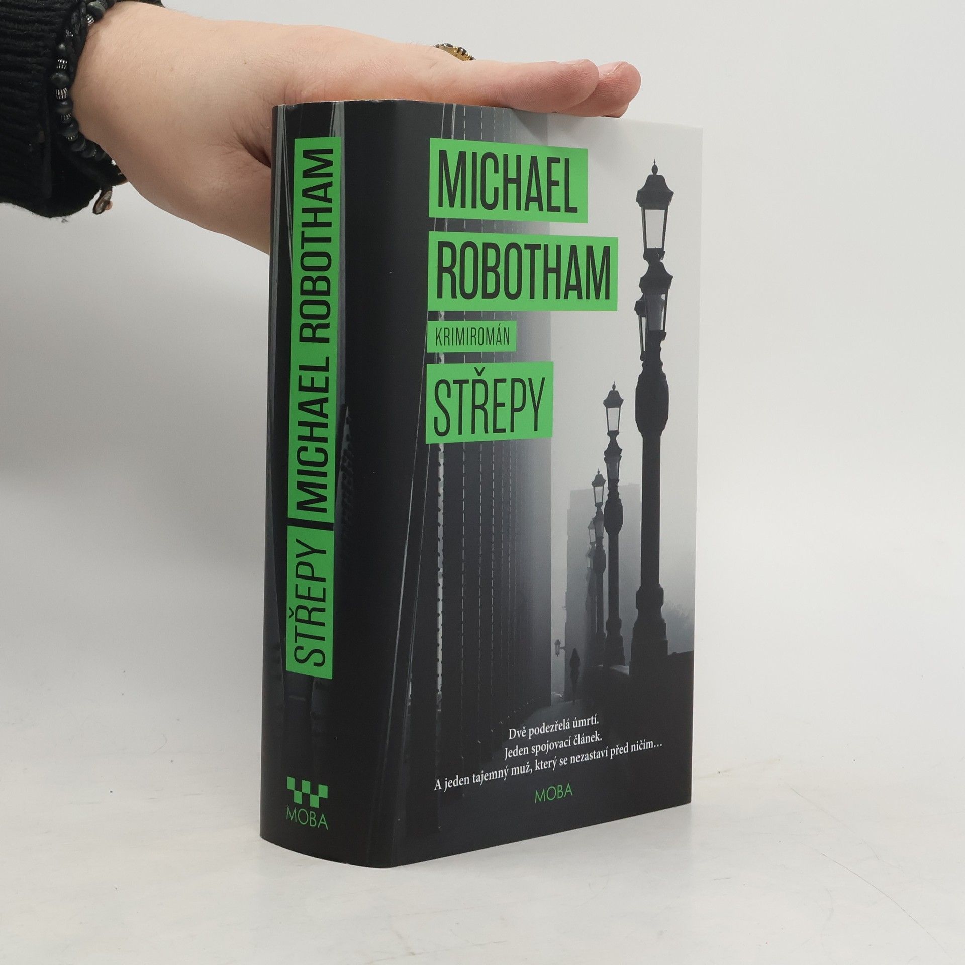 Michael Robotham Střepy