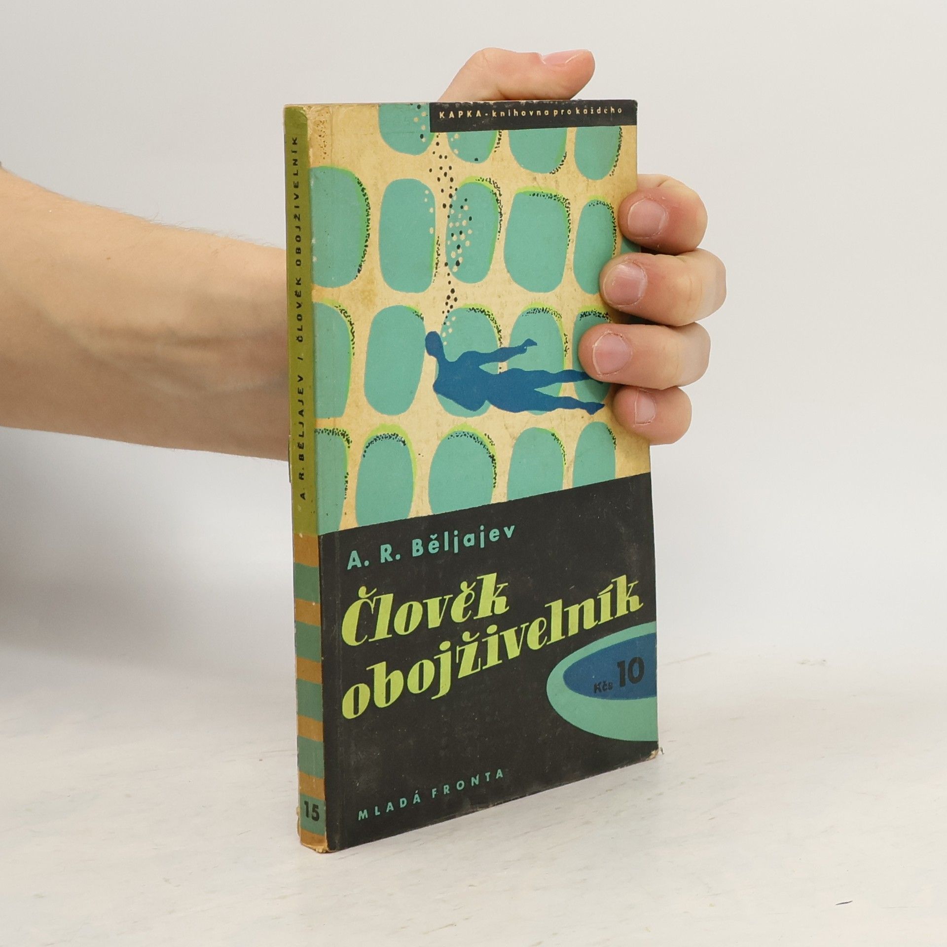 Aleksandr Romanovič Beljajev Člověk obojživelník. Hlava profesora Dowella