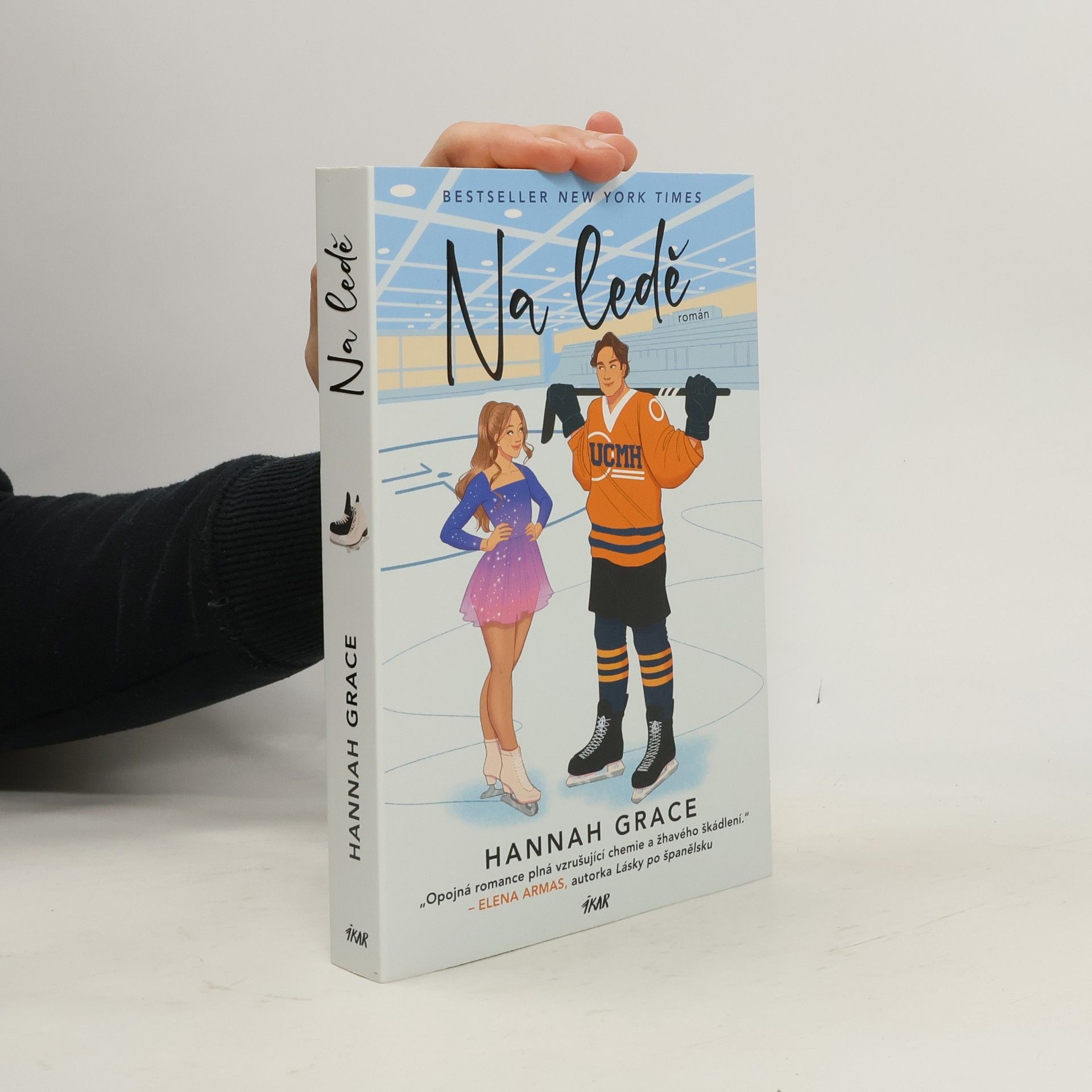 Hannah Grace Na ledě