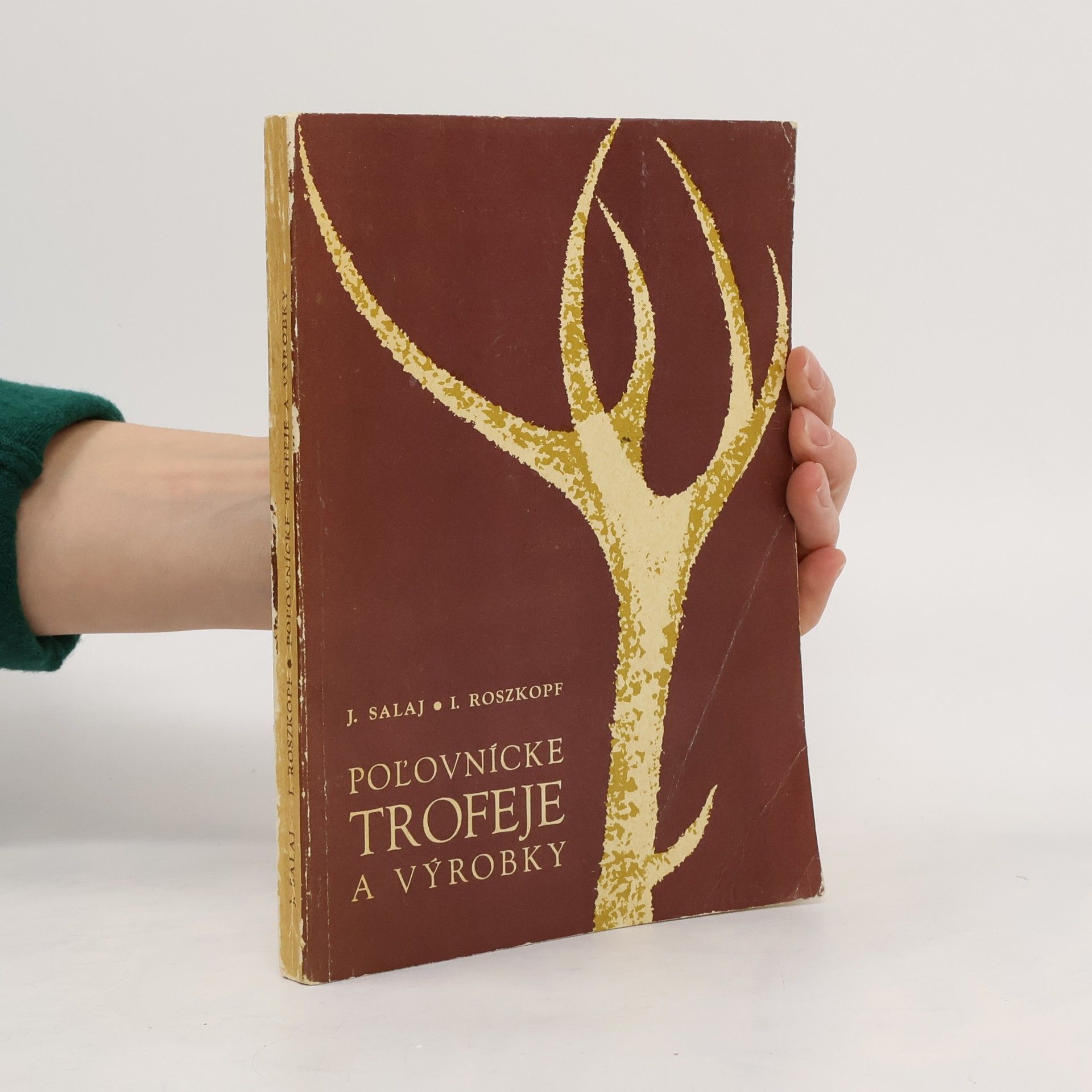 Jozef Salaj Poľovnícke trofeje a výrobky