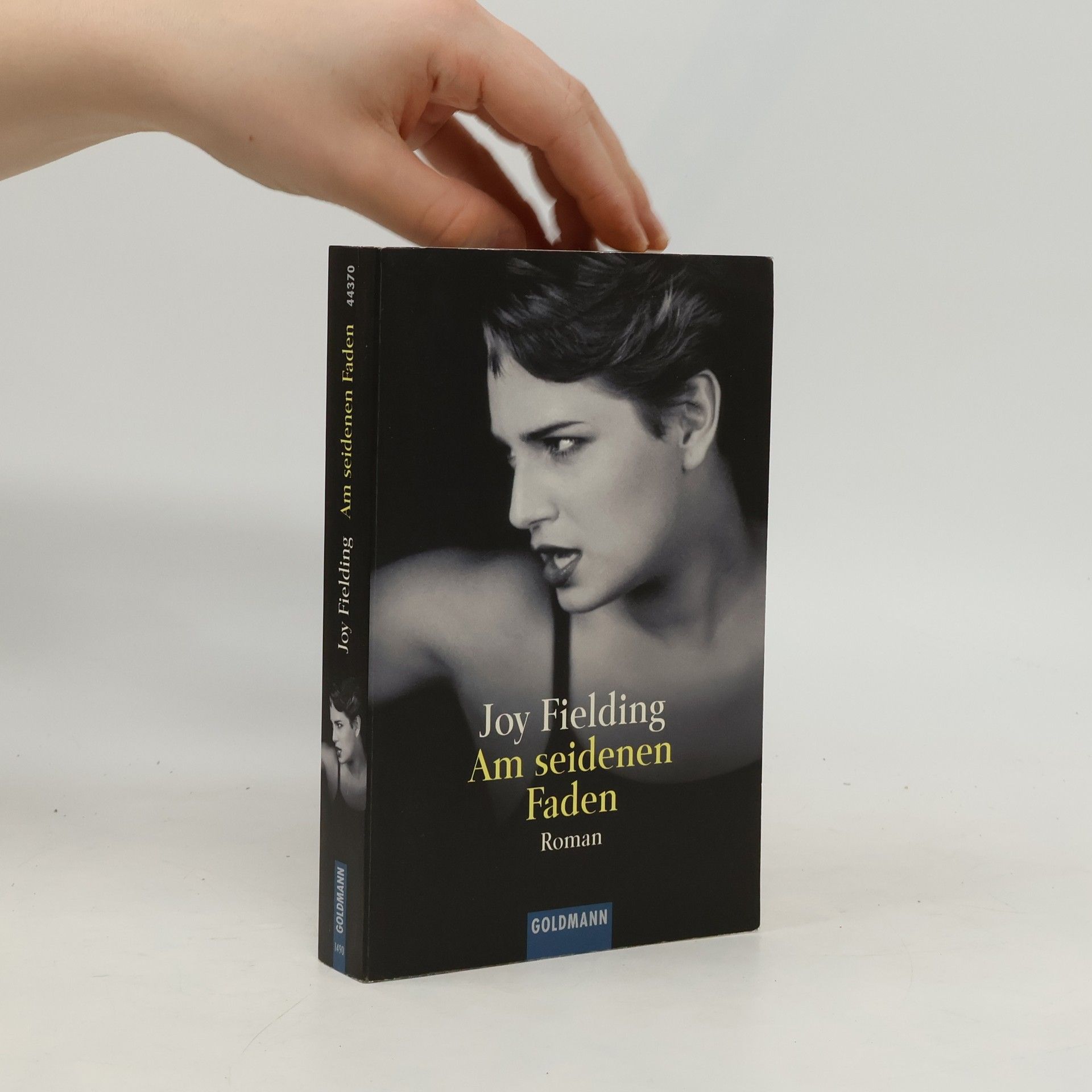 Joy Fielding Am seidenen Faden