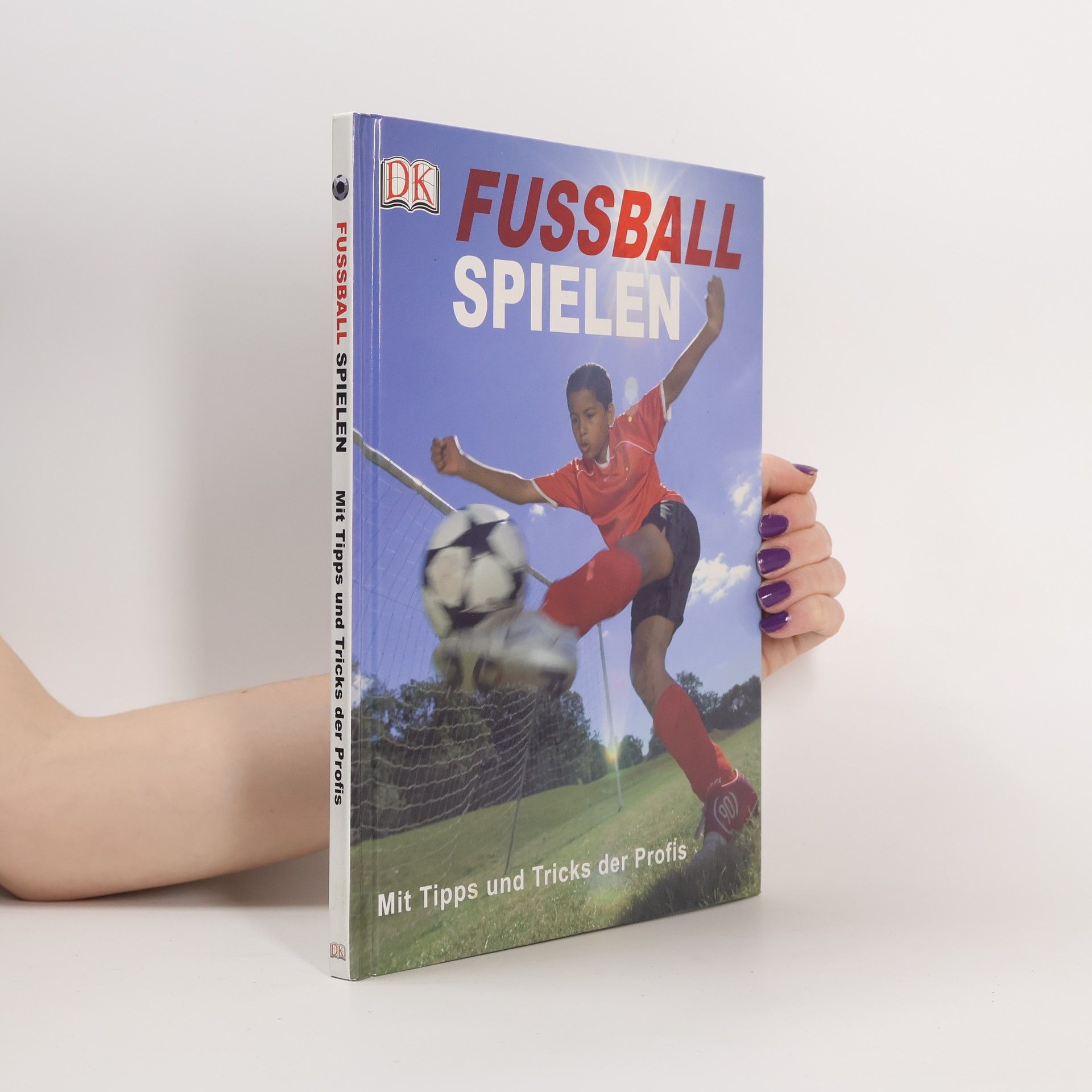 Catherine Saunders Fussball spielen