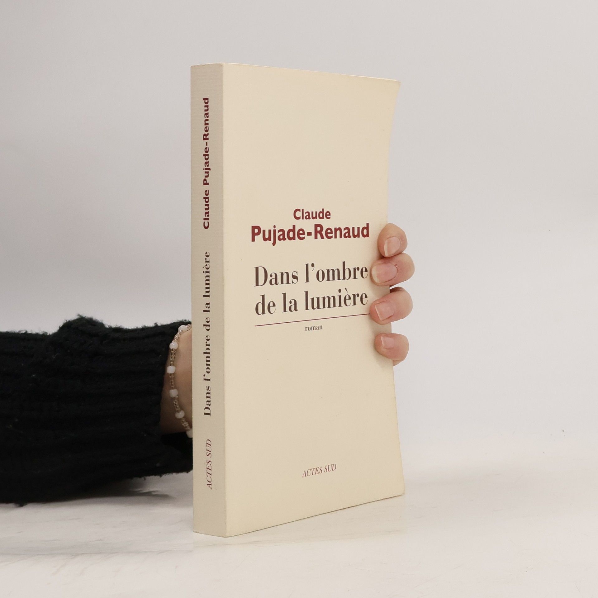 Dans l'ombre de la lumière