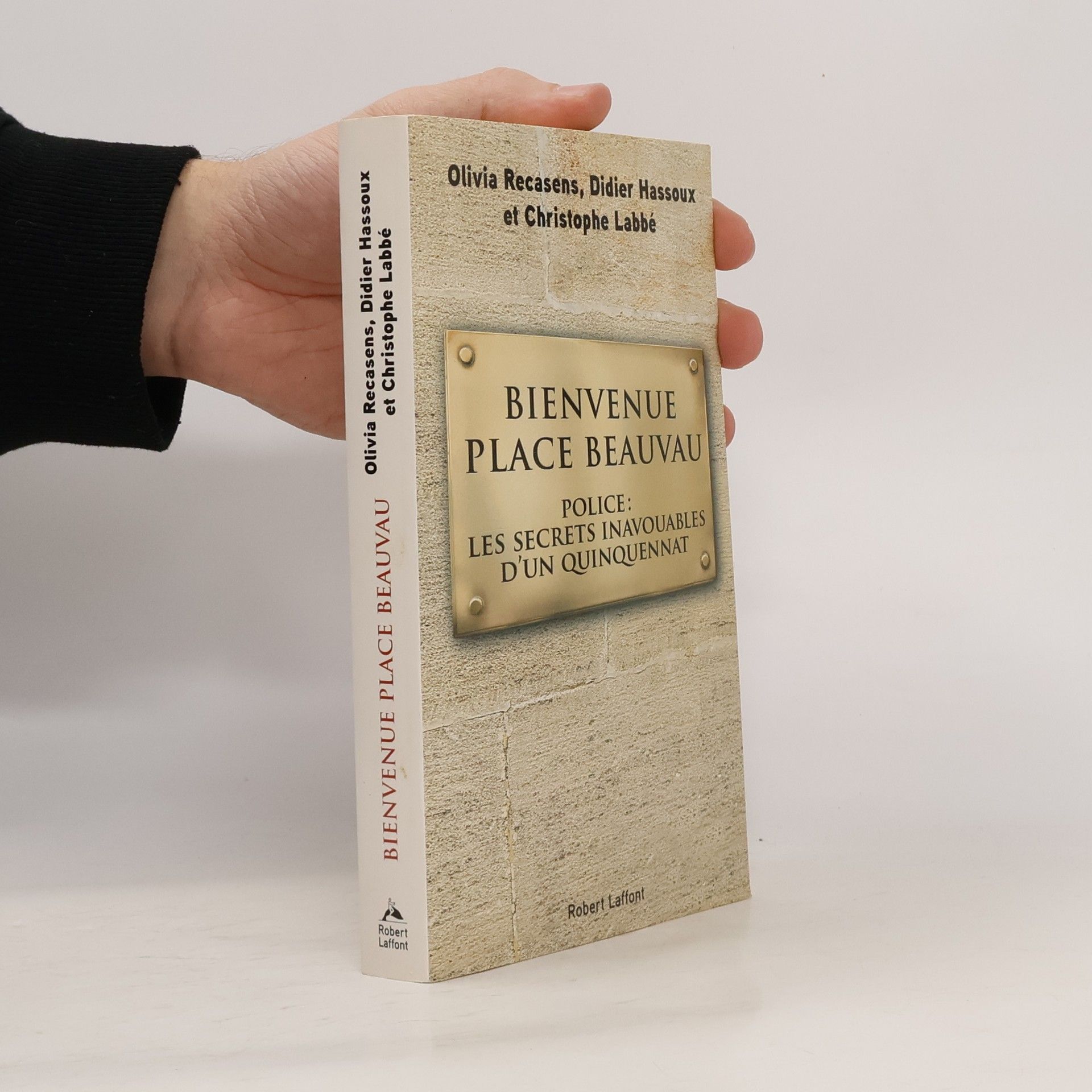 Olivia Recasens Bienvenue Place Beauvau