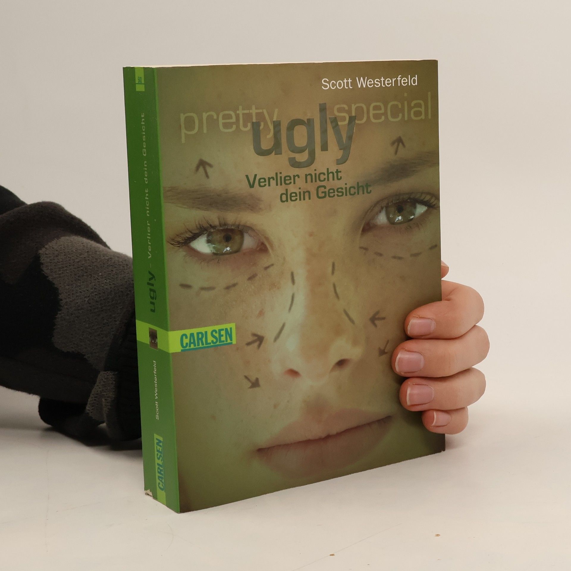 Scott Westerfeld Ugly