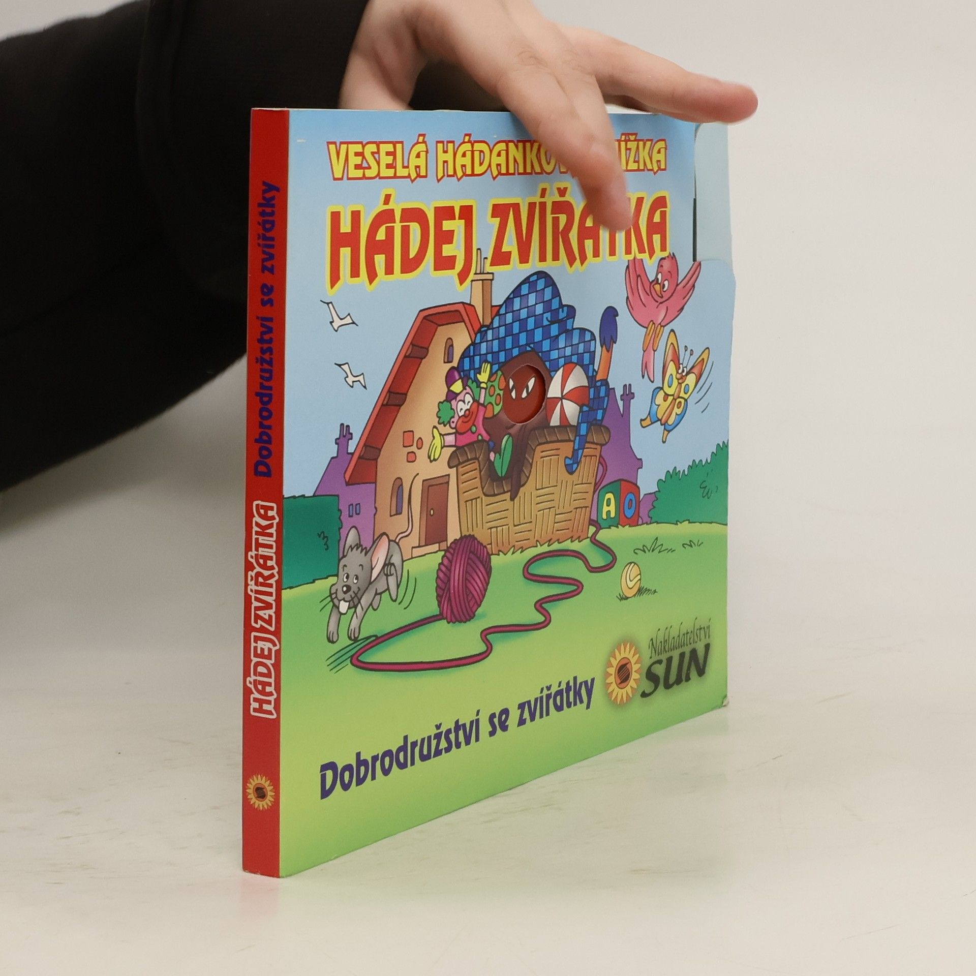 Kateřina Brouk Hádej zvířátka : dobrodružství se zvířátky