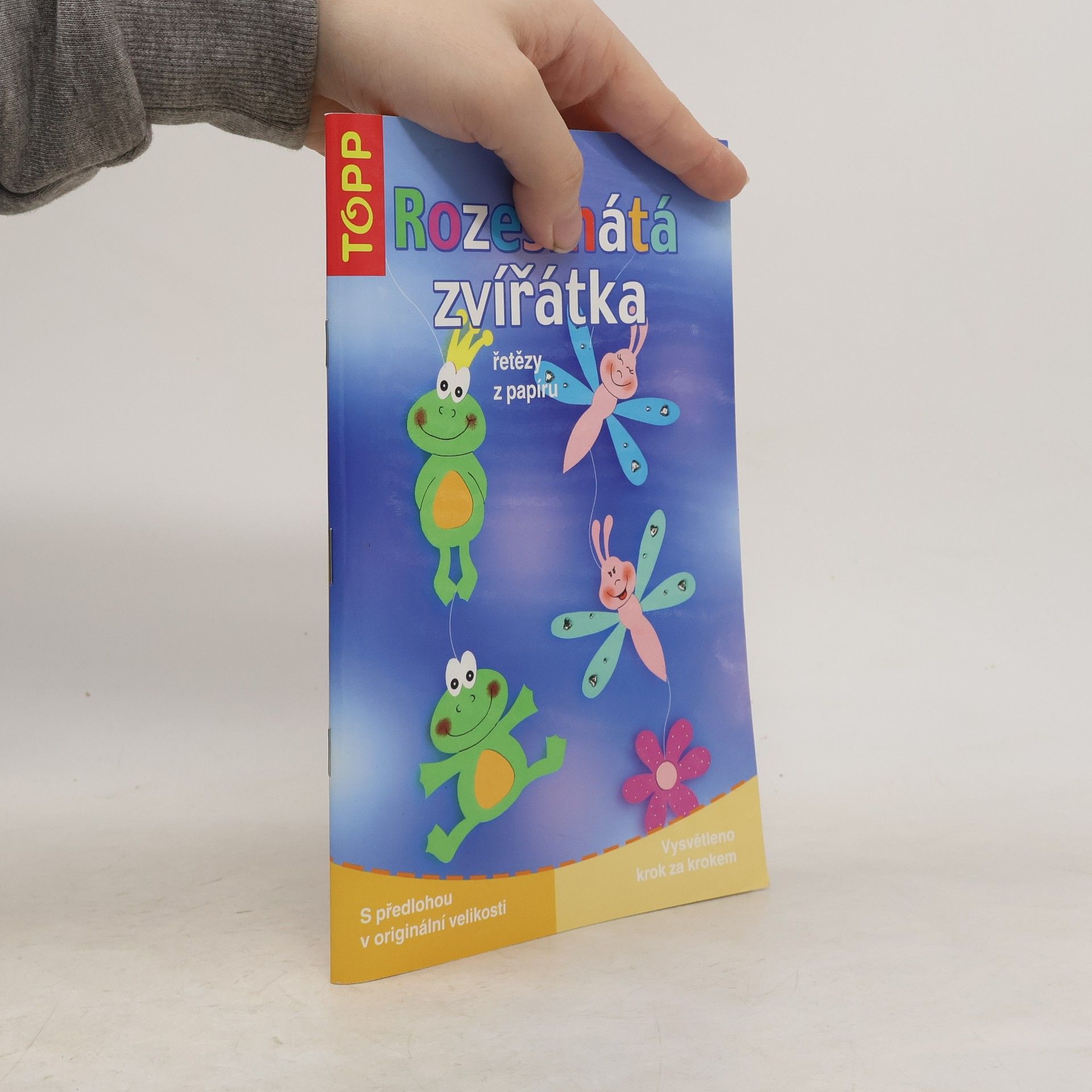 Angelika Kipp Rozesmátá zvířátka: řetězy z papíru