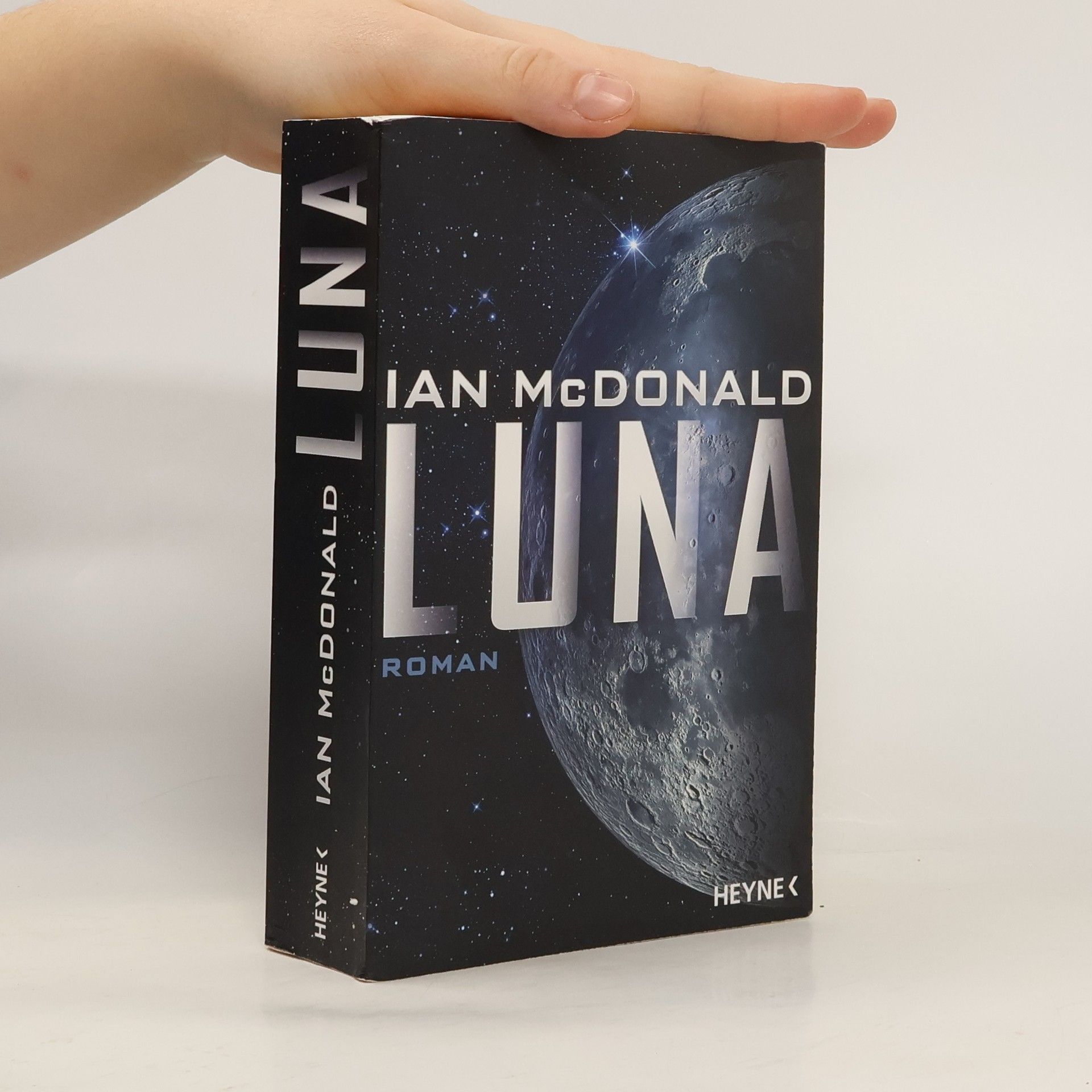 Ian McDonald Luna
