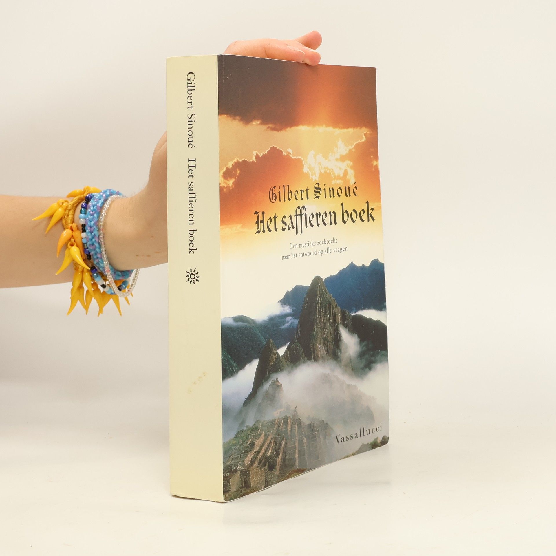 Gilbert Sinoué Het saffieren boek
