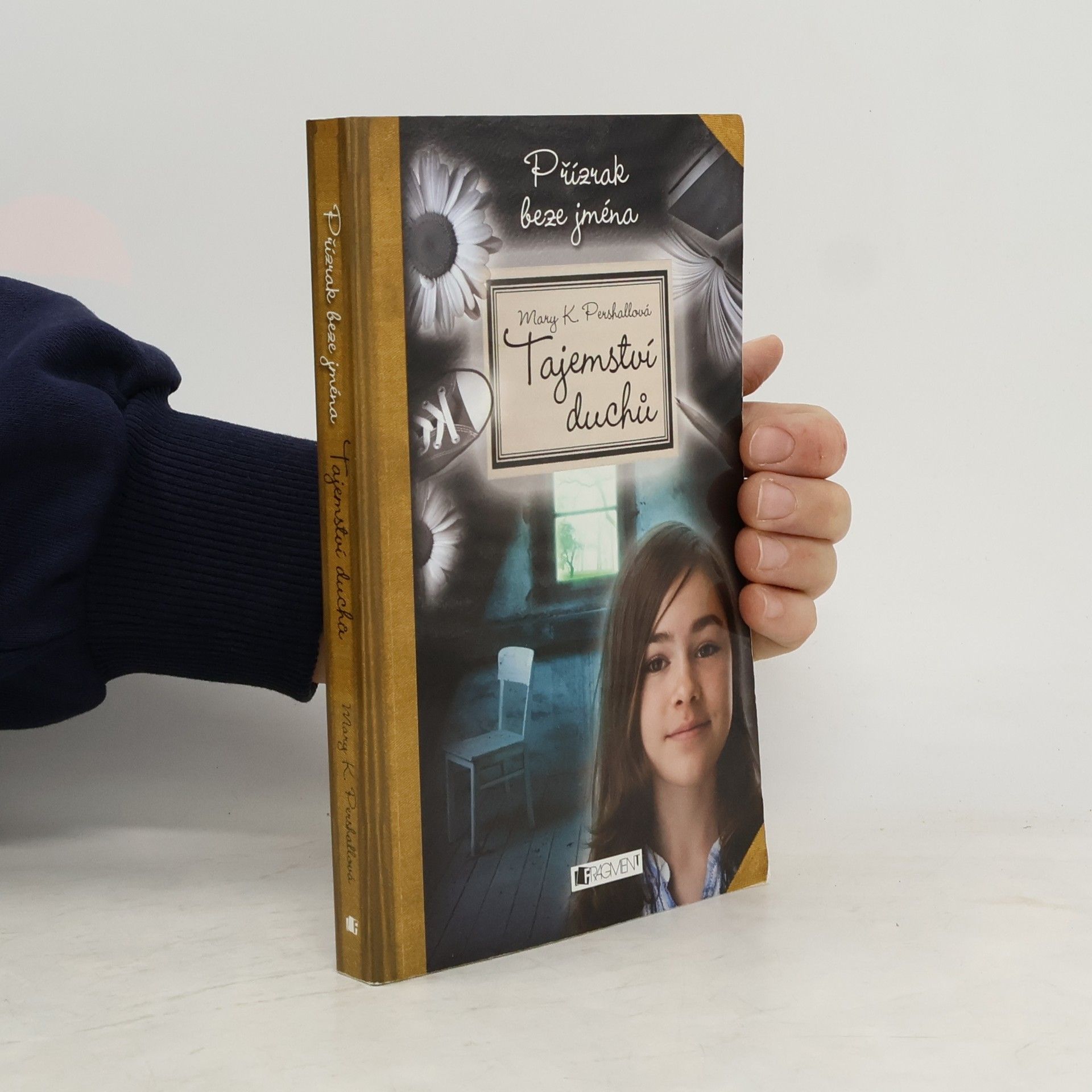 Tajemství duchů. Přízrak beze jména