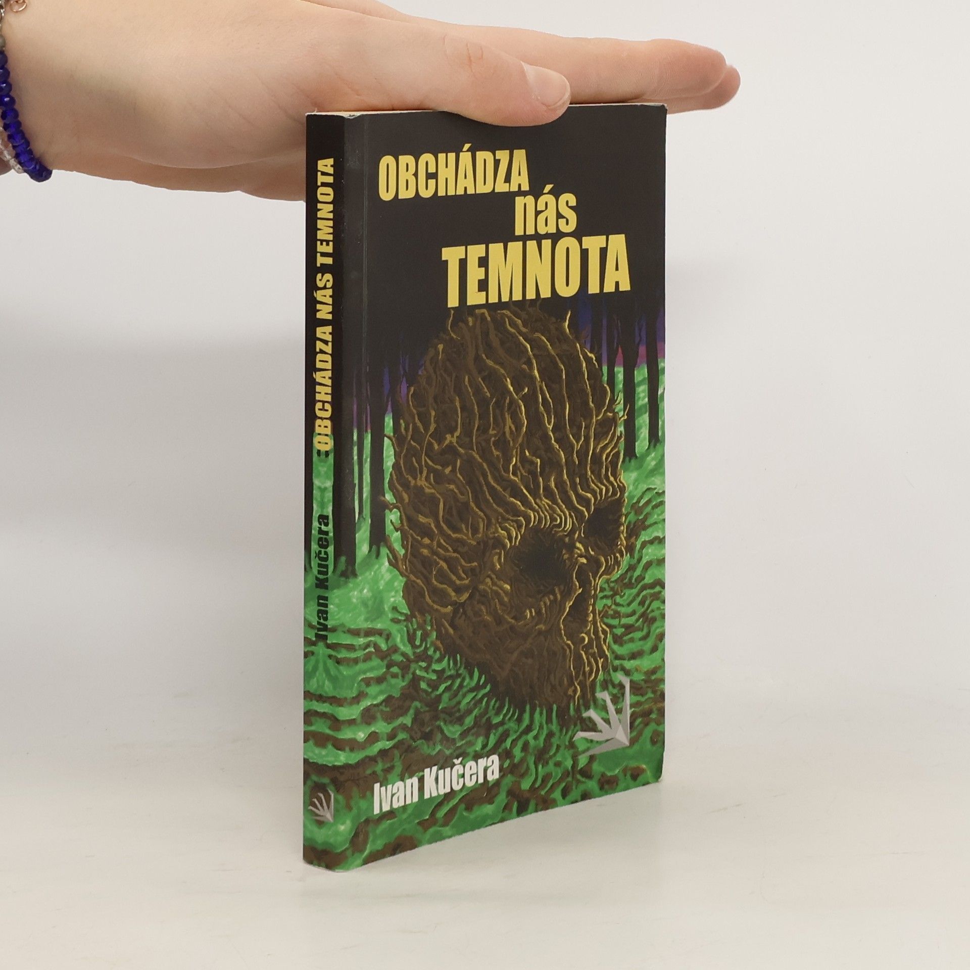 Ivan Kučera Obchádza nás temnota