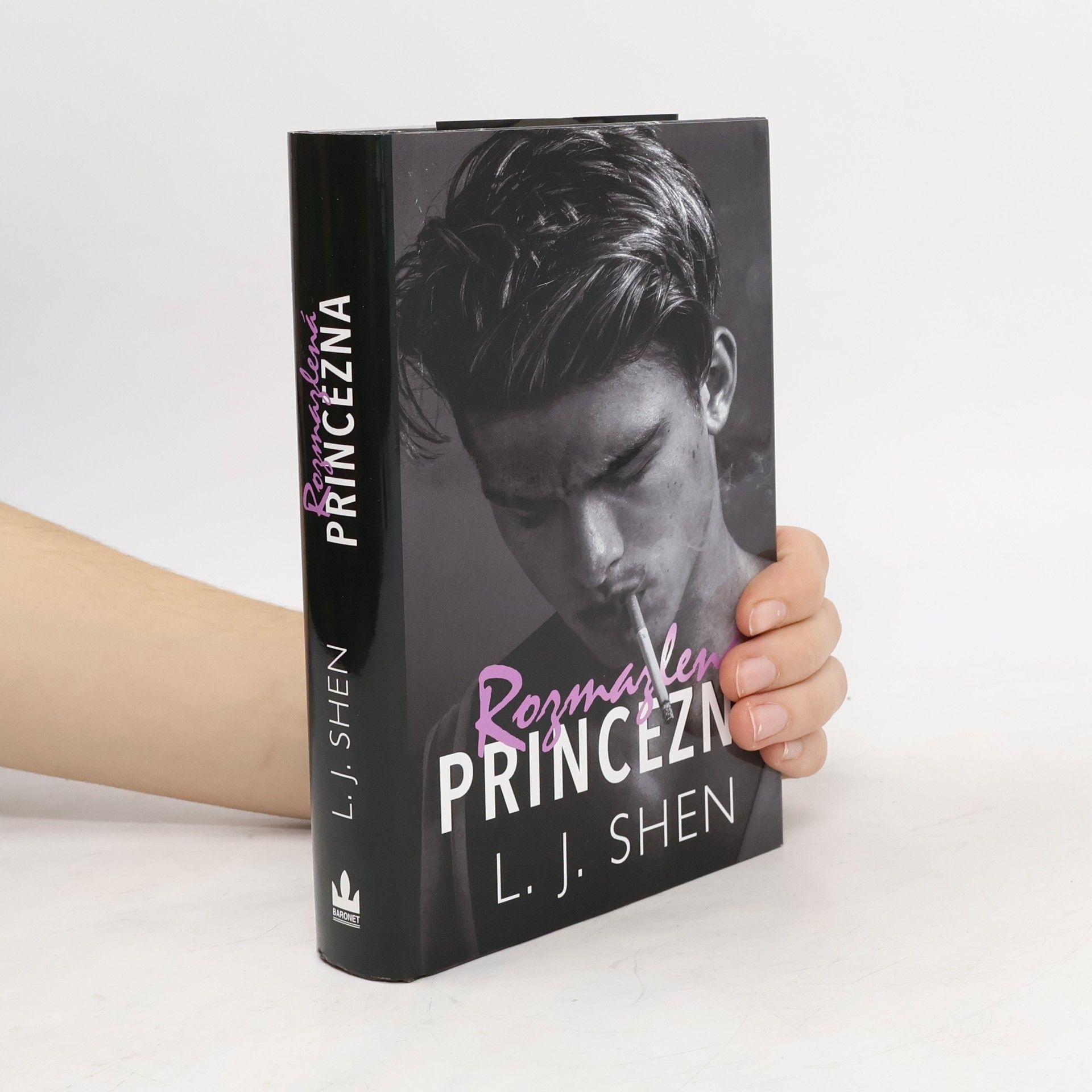 L. J. Shen Rozmazlená princezna