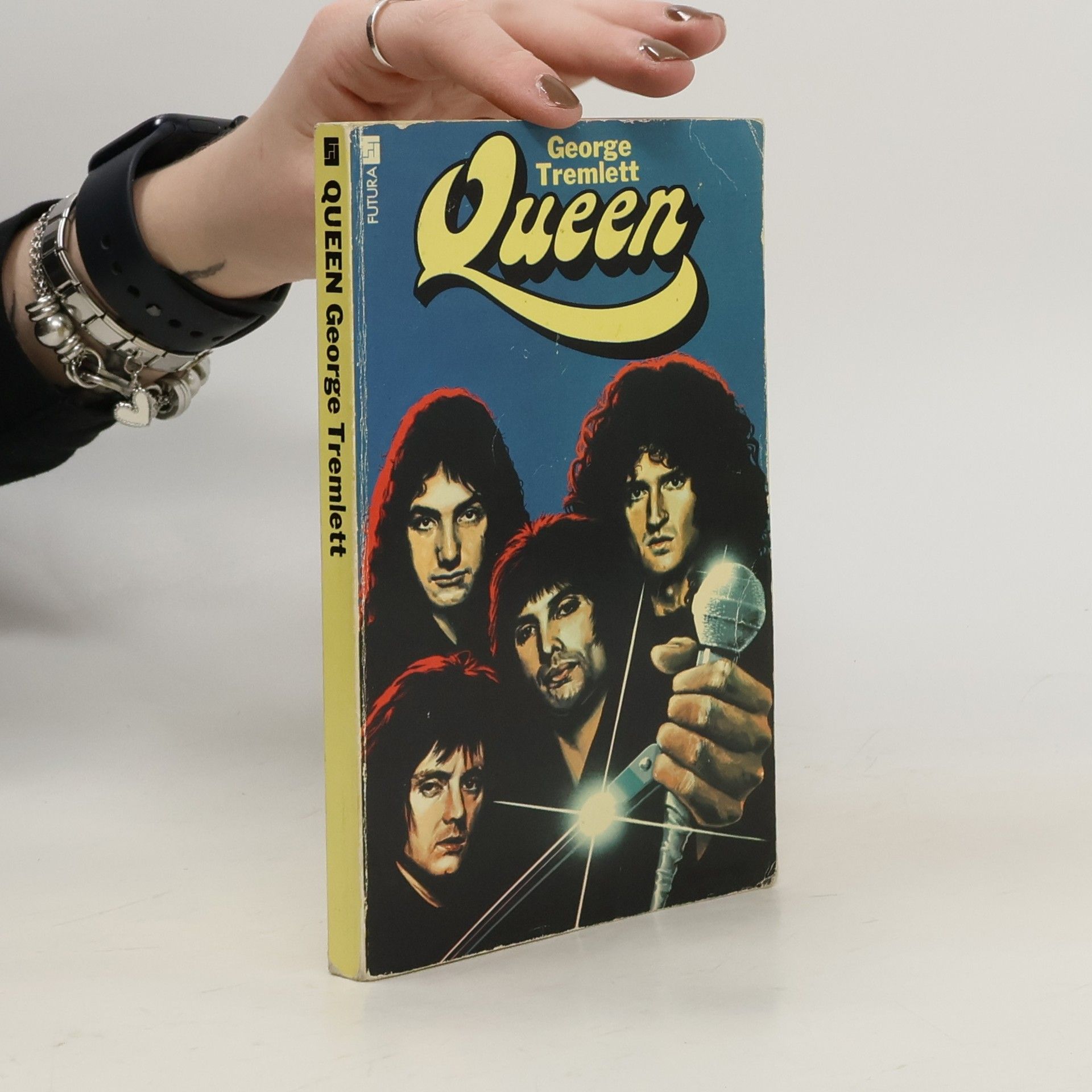 George Tremlett The Queen Story