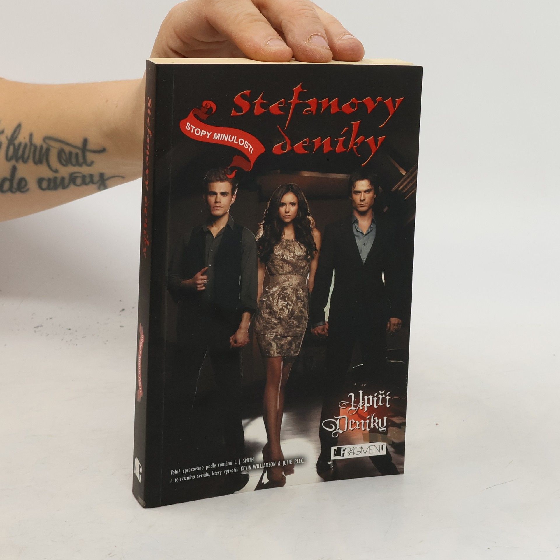 Stefanovy deníky. Stopy minulosti