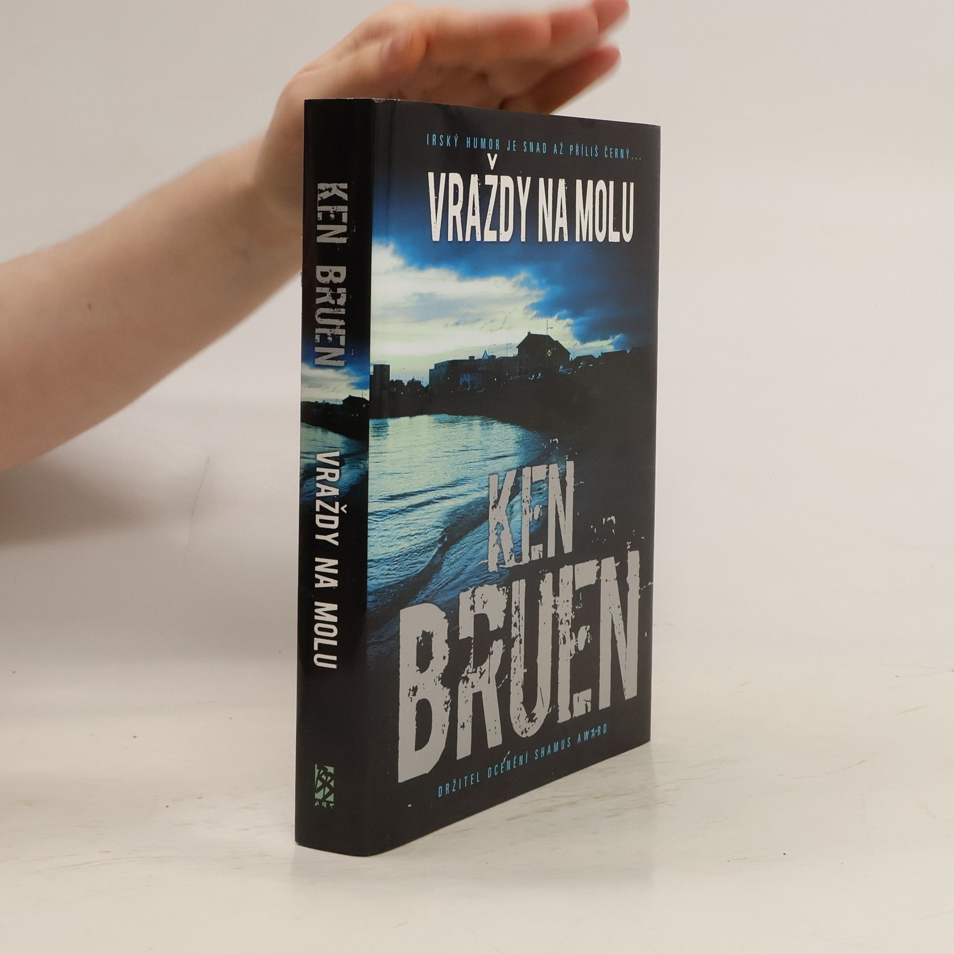 Ken Bruen Vraždy na molu