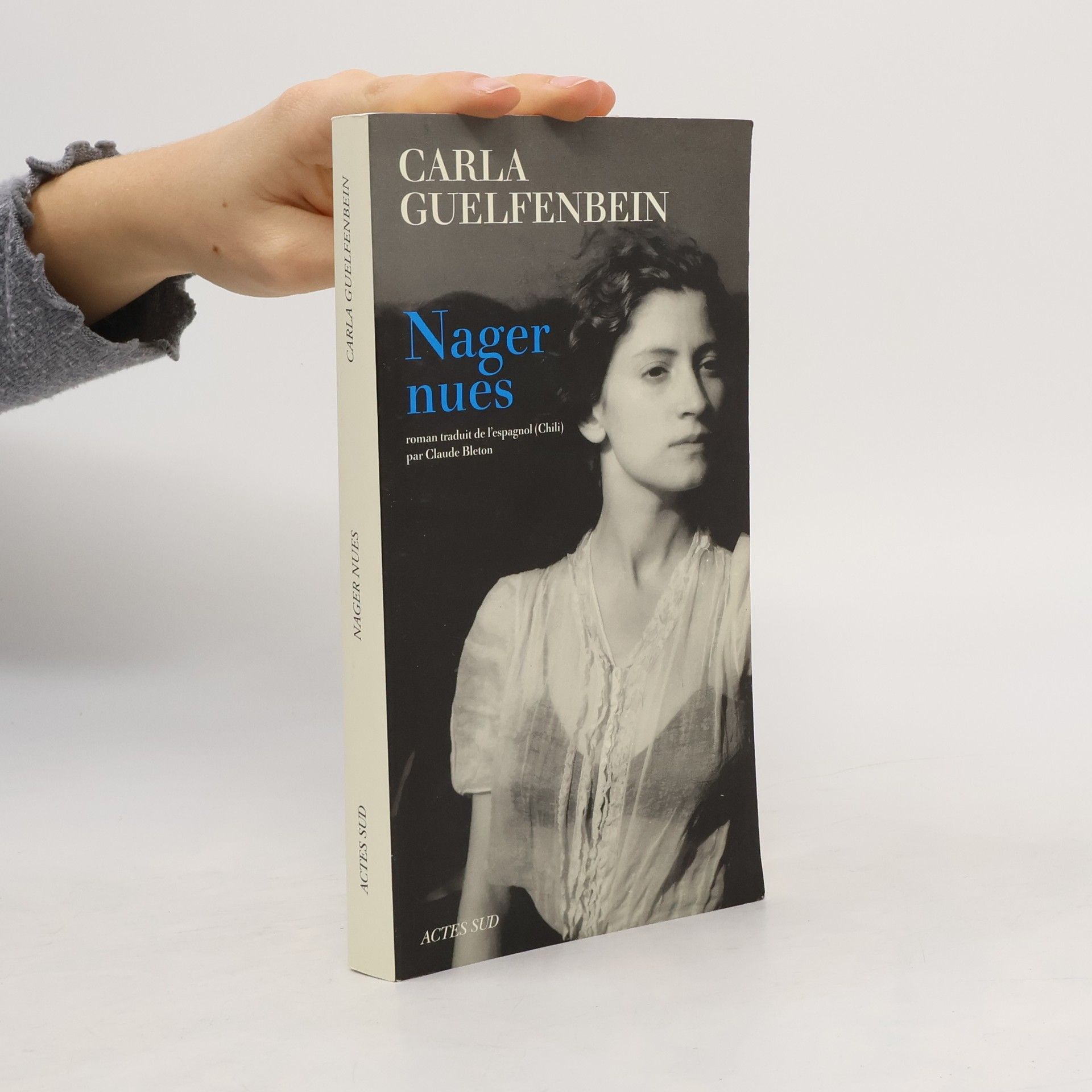 Carla Guelfenbein Nager nues