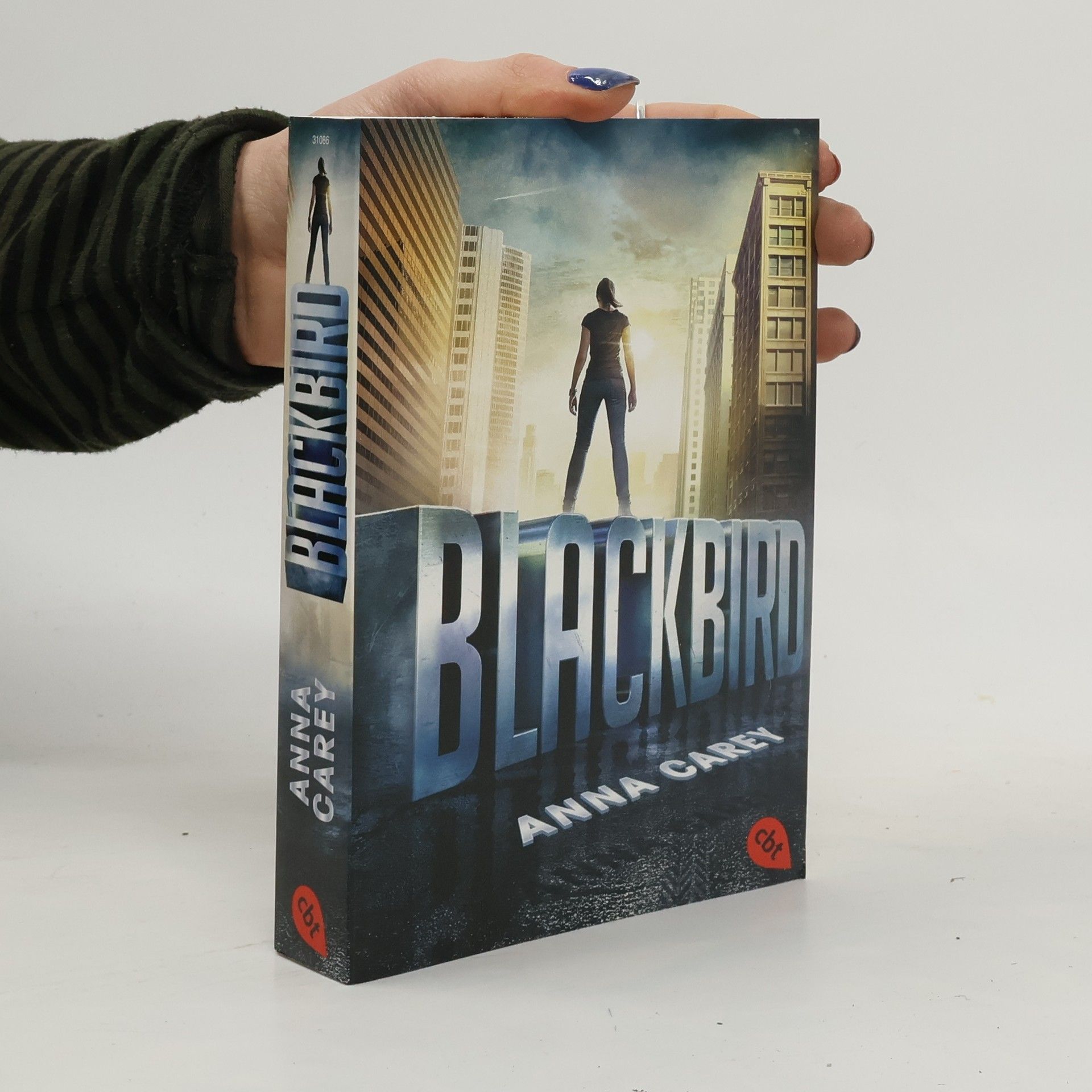 Anna Carey Blackbird