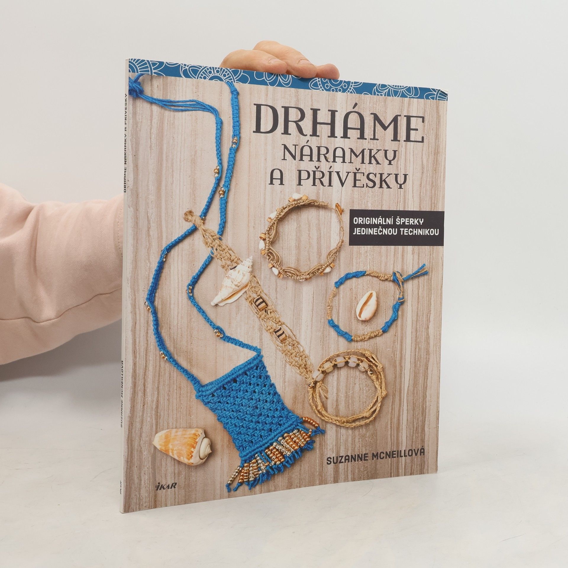 Suzanne McNeill Drháme náramky a přívěsky