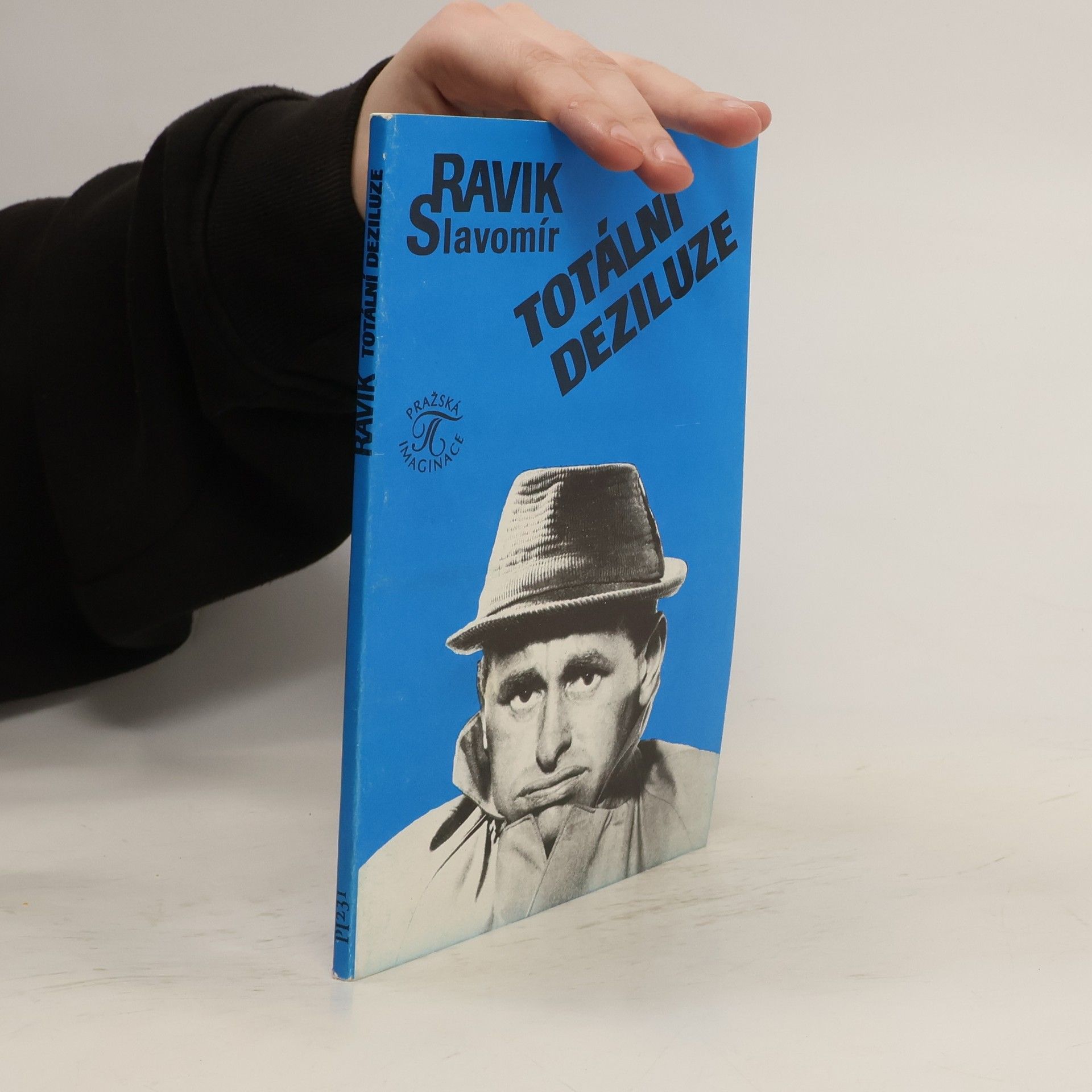 Slavomír Pejčoch Totální deziluze, aneb, Odcházeti s podzimem