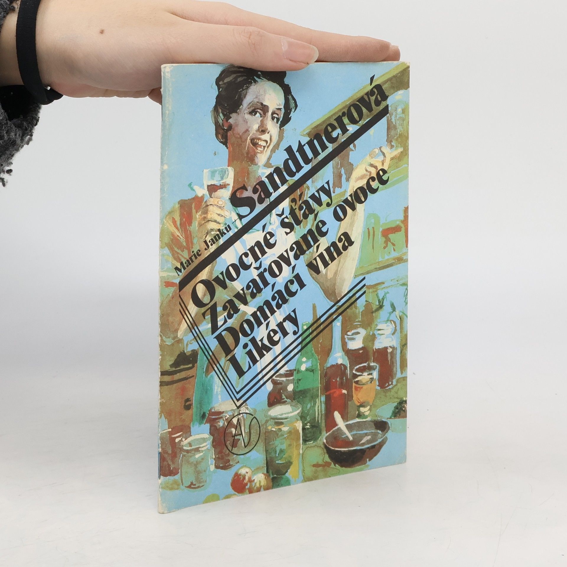 Ovocné šťávy, zavařované ovoce, domácí vína, likéry