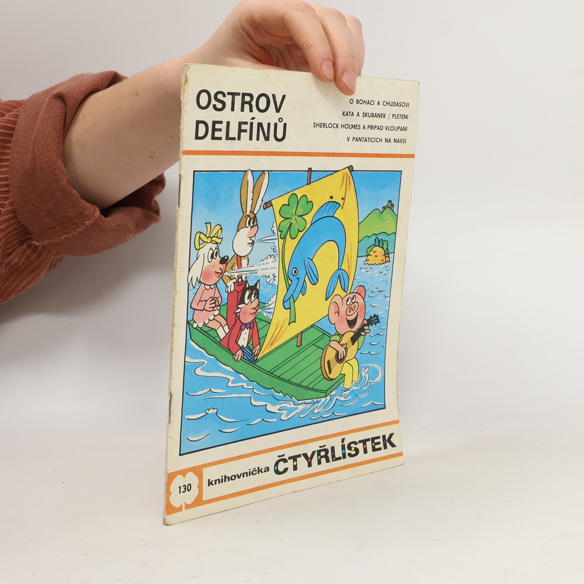 Ljuba Štíplová Čtyřlístek 130. Ostrov delfínů