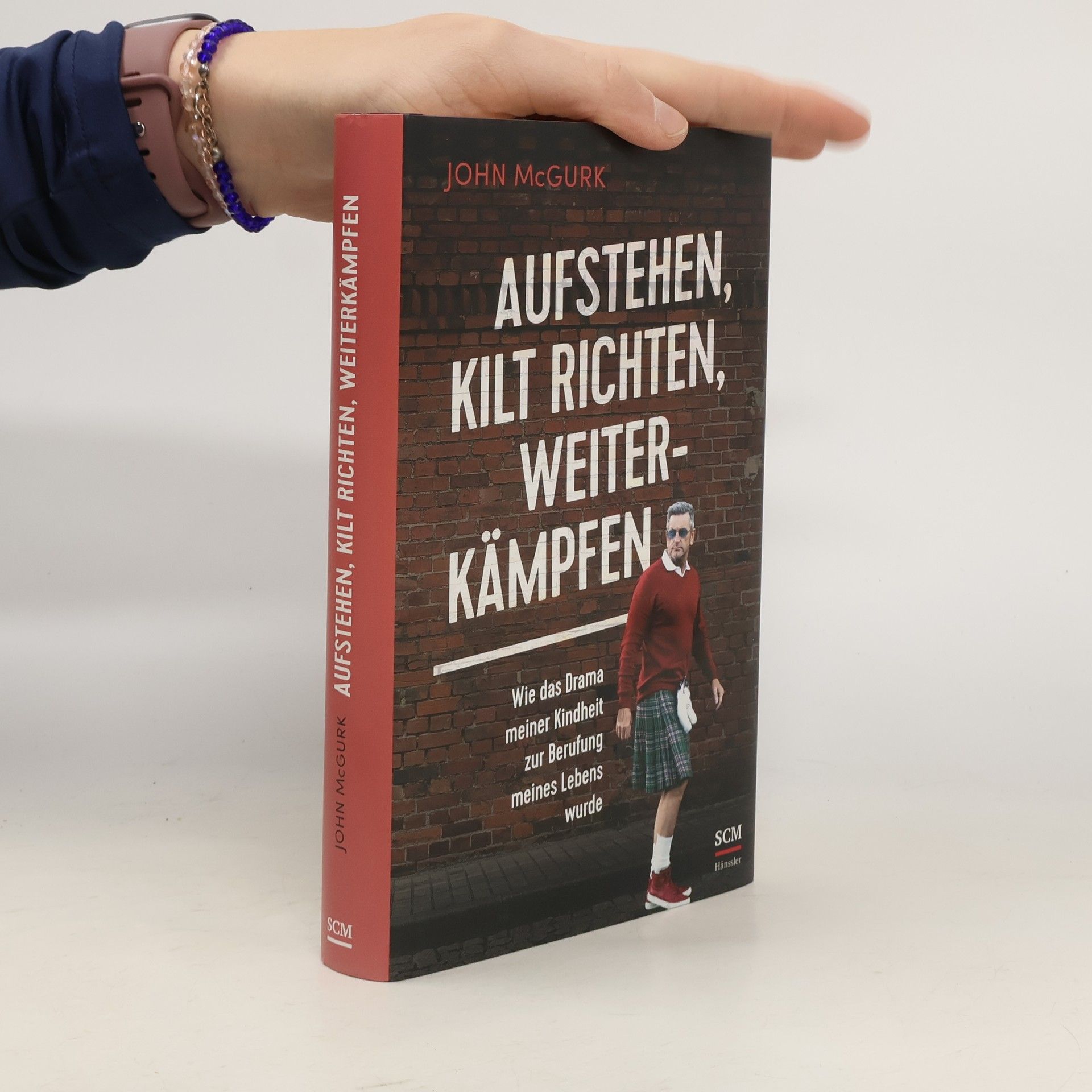 John McGurk Aufstehen, Kilt richten, weiterkämpfen