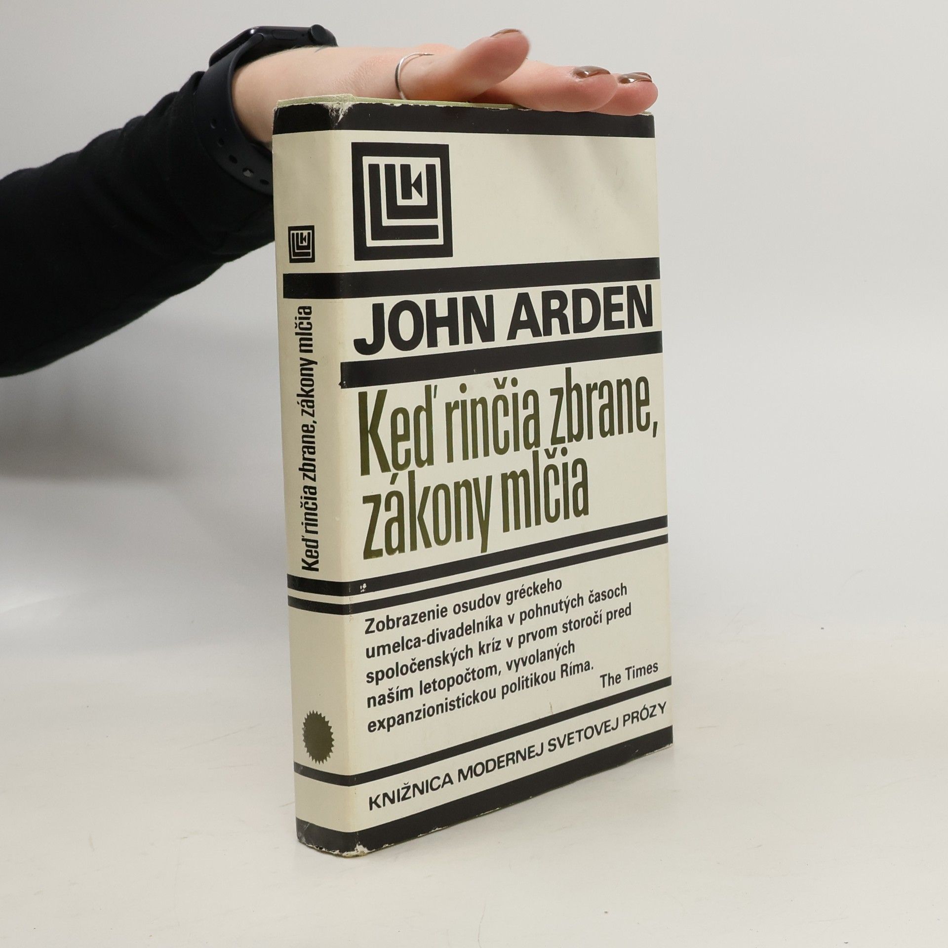 John Arden Keď rinčia zbrane, zákony mlčia