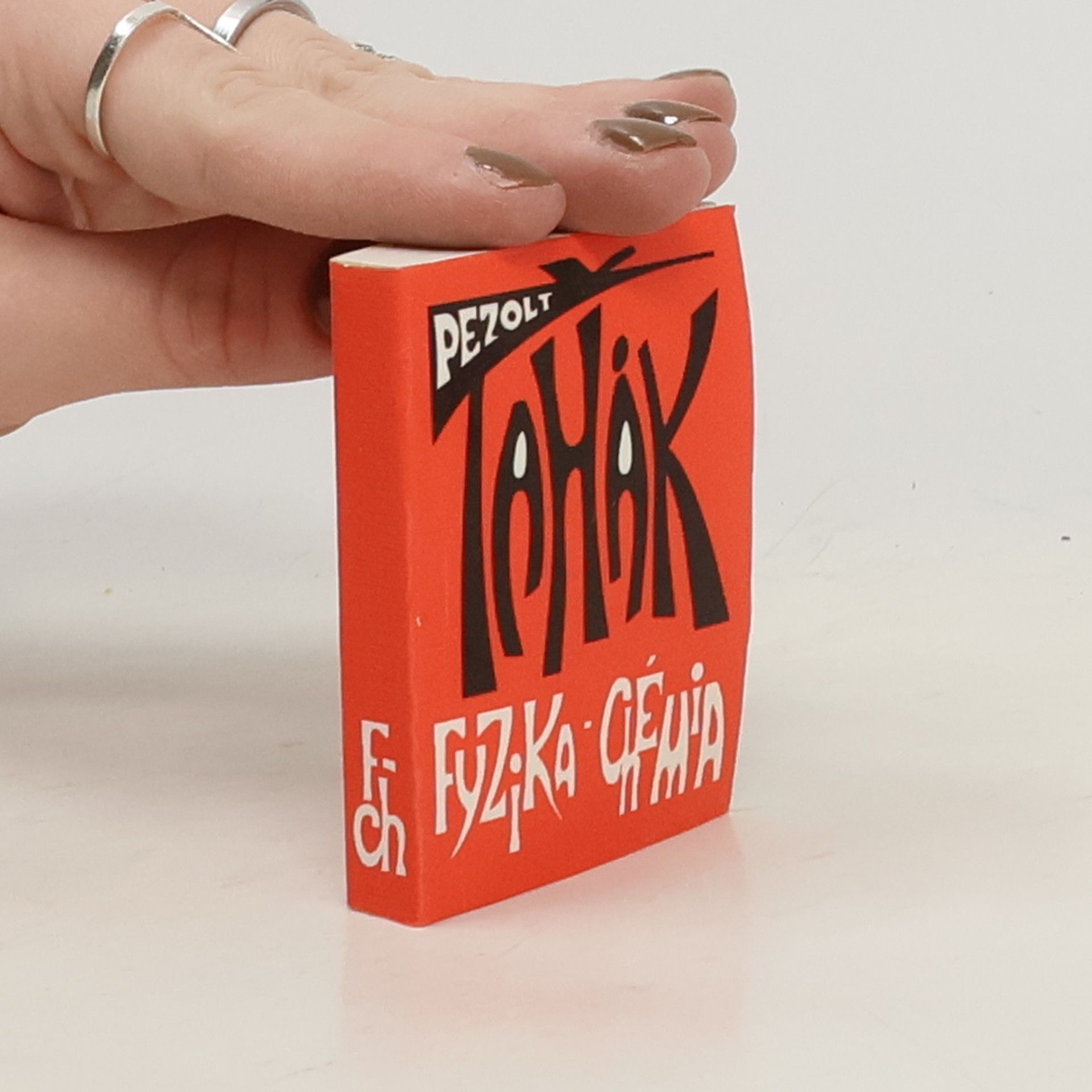 Pezolt Ťahák : Fyzika - Chémia