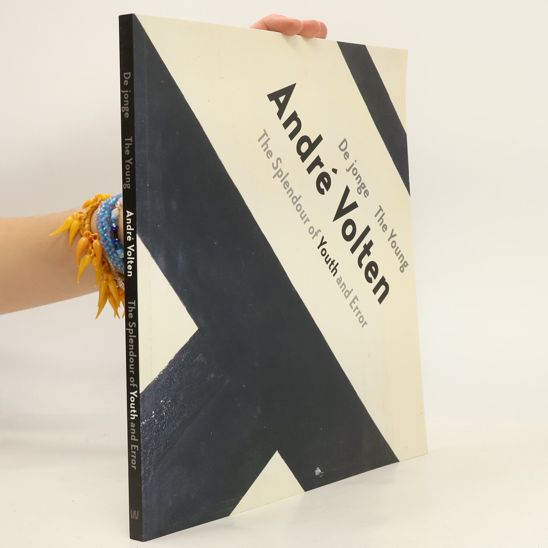 Jonneke Jobse De jonge. The Young André Volten