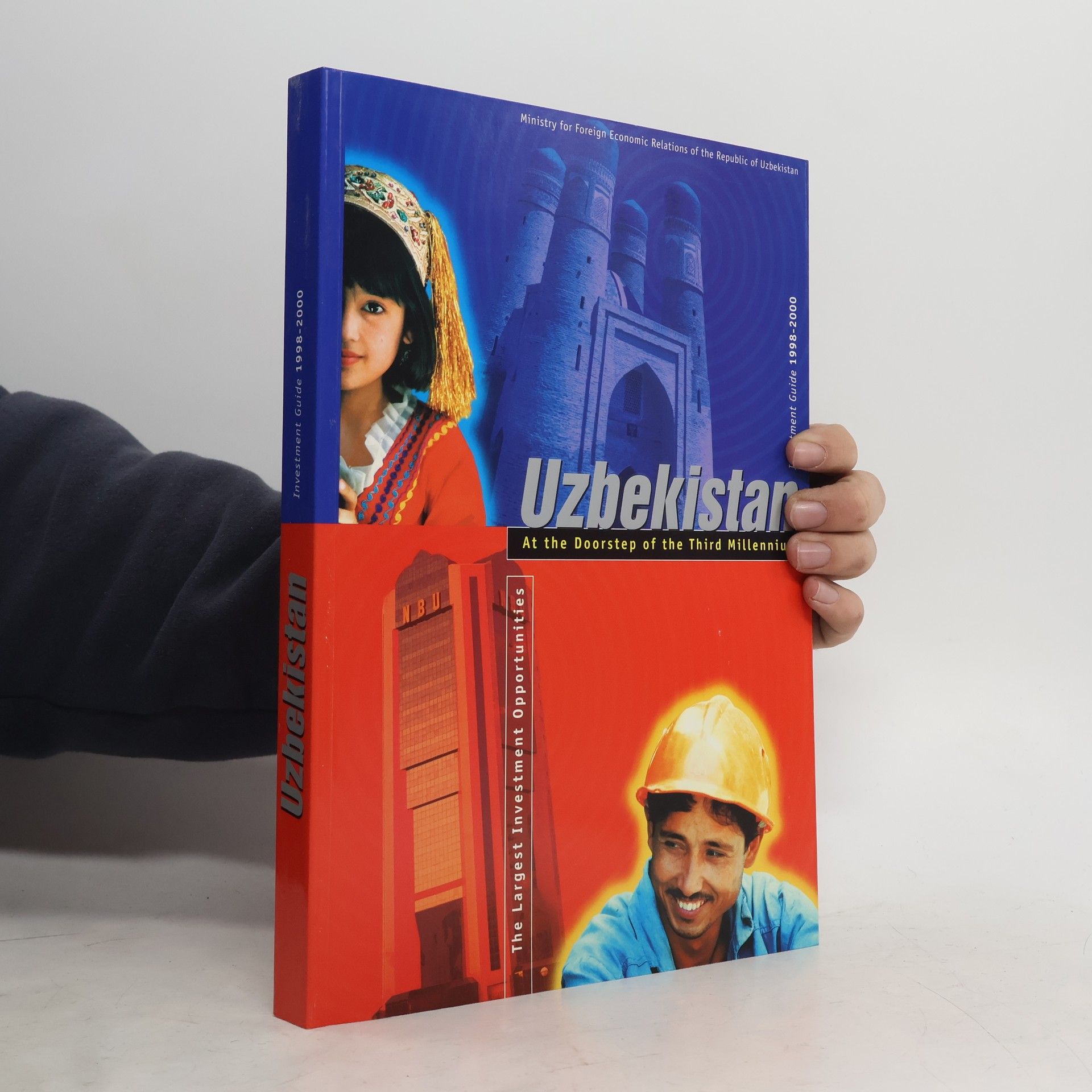 Kolektiv autorů Uzbekistan at the Doorstep of the Third Millennium