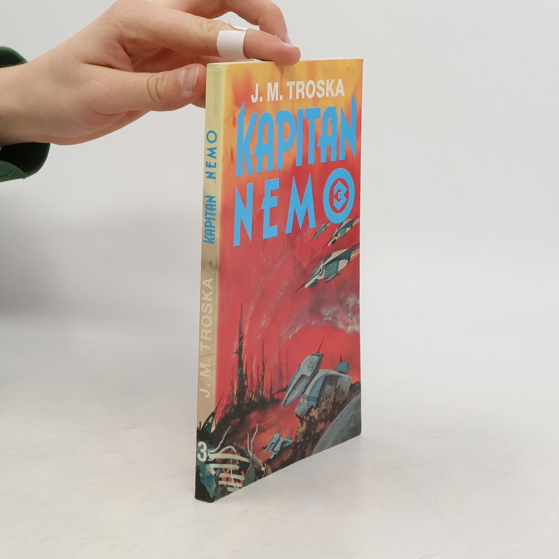 J. M. Troska Kapitán Nemo 3. Neviditeľná armáda