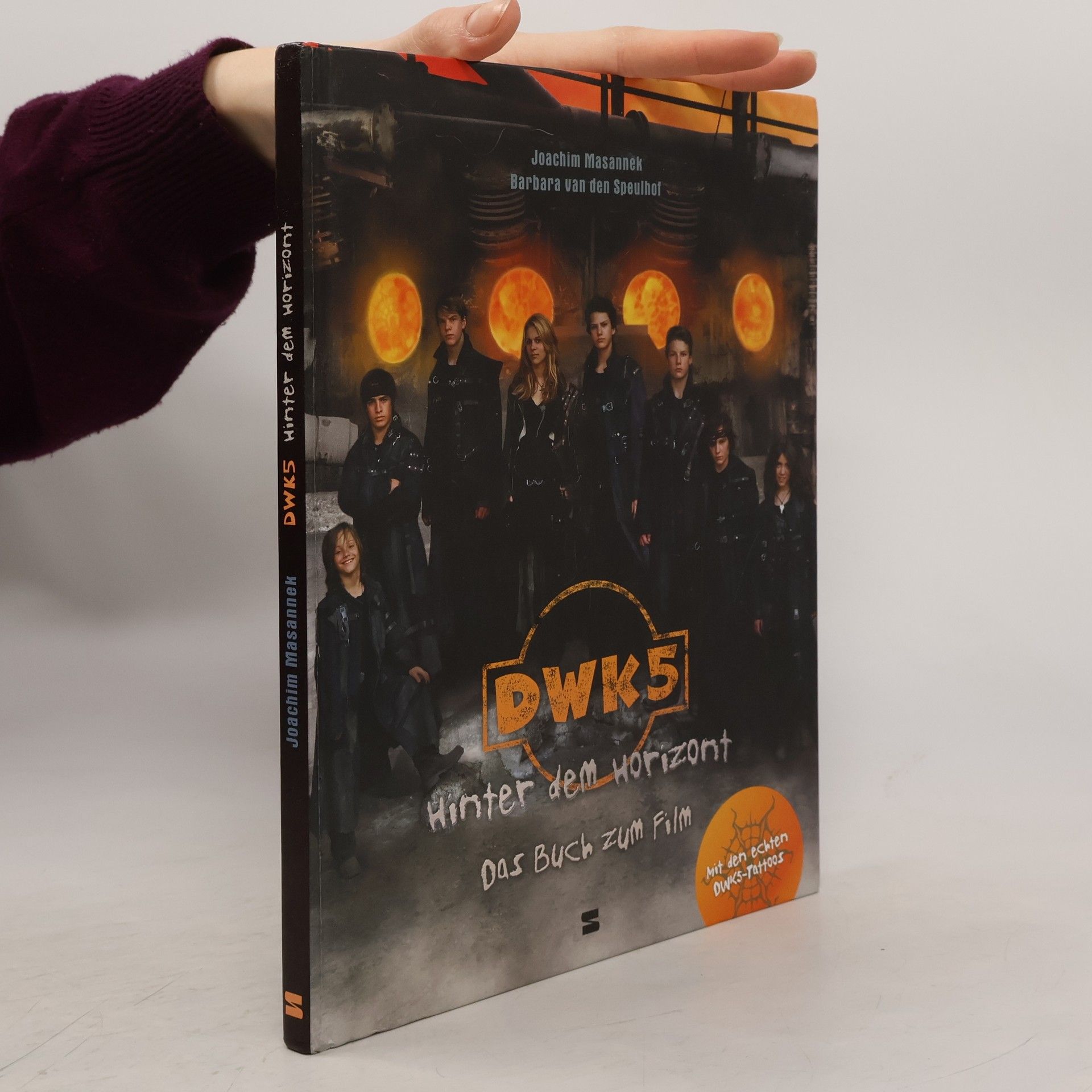 DWK5. Hinter dem Horizont. Das buch zum Film