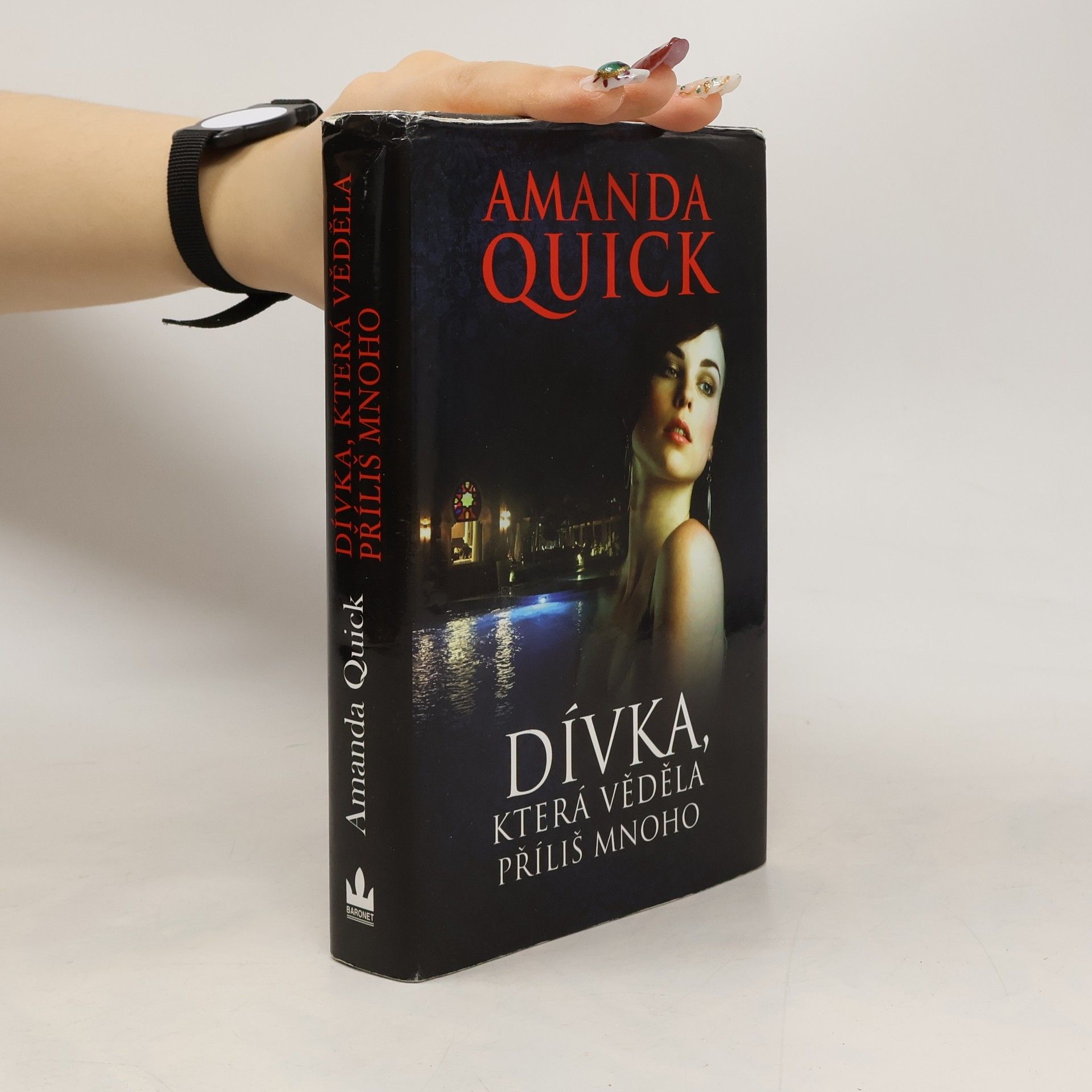 Jayne Ann Krentz Dívka, která věděla příliš mnoho