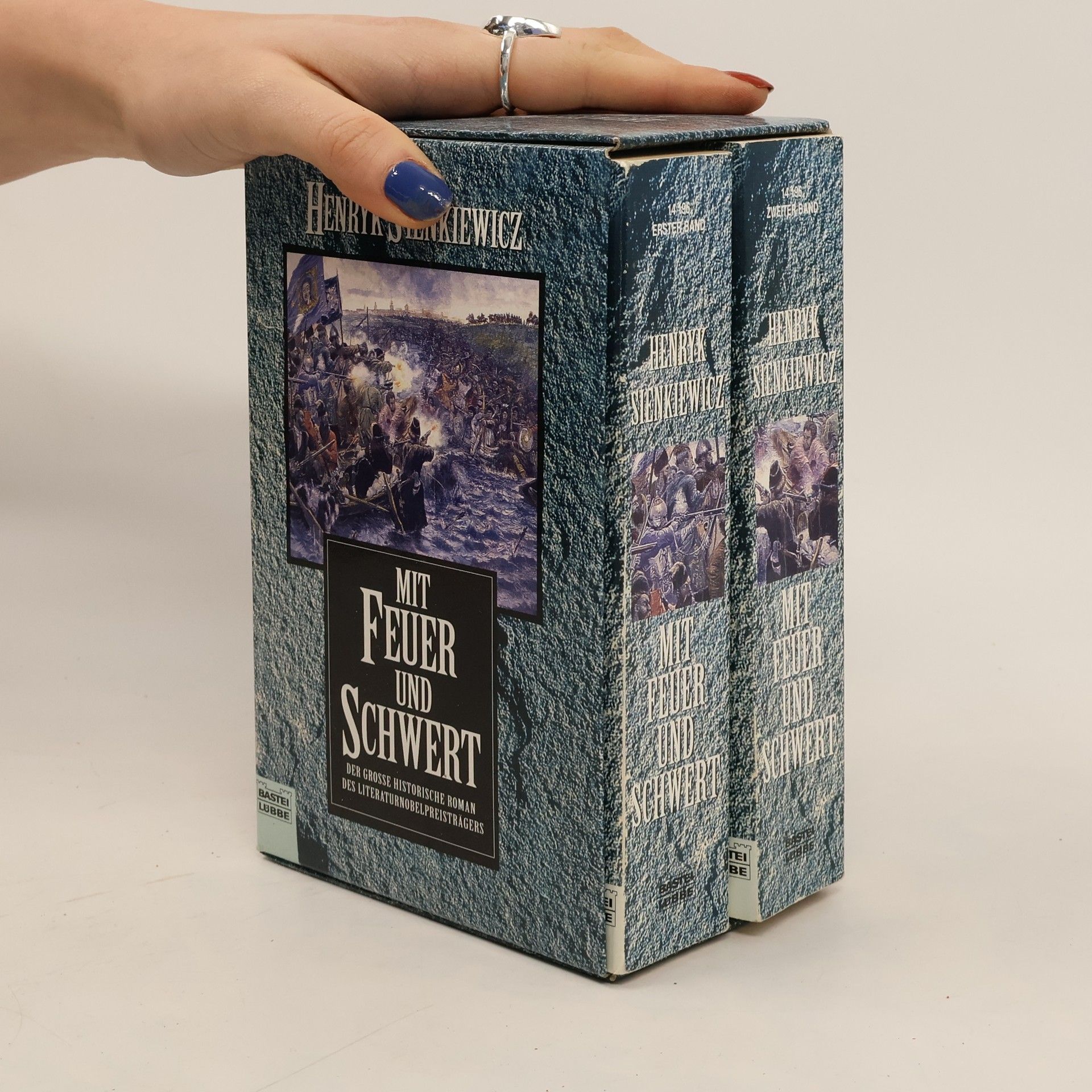 Mit Feuer und Schwert