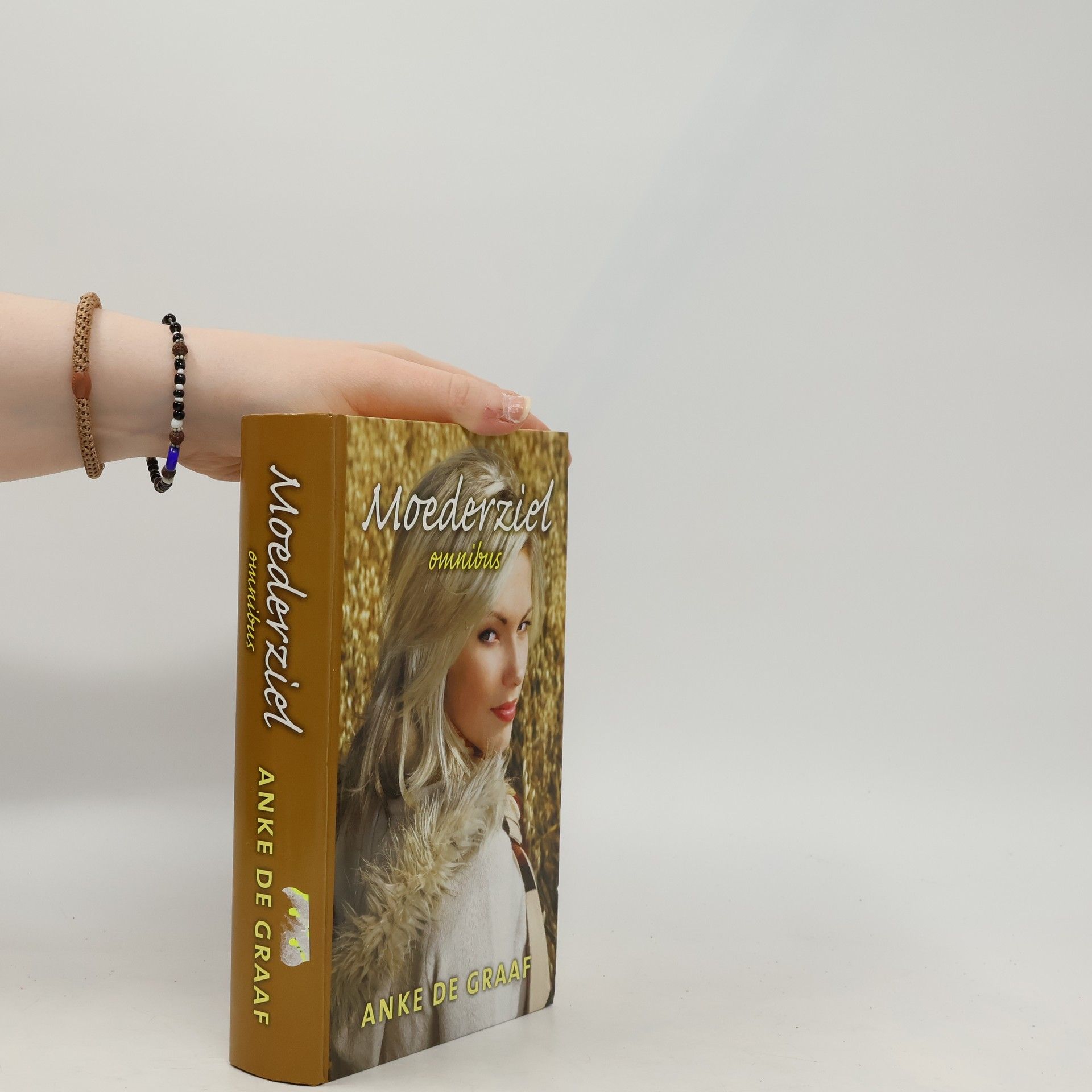 Anke de Graaf Moederziel omnibus