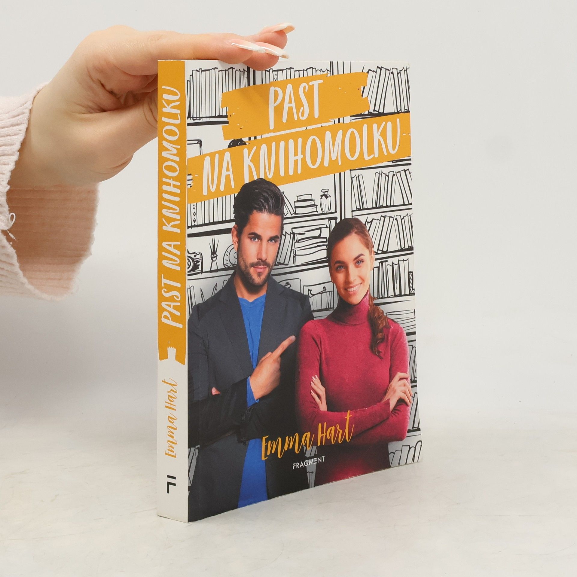 Emma Hart Past na knihomolku