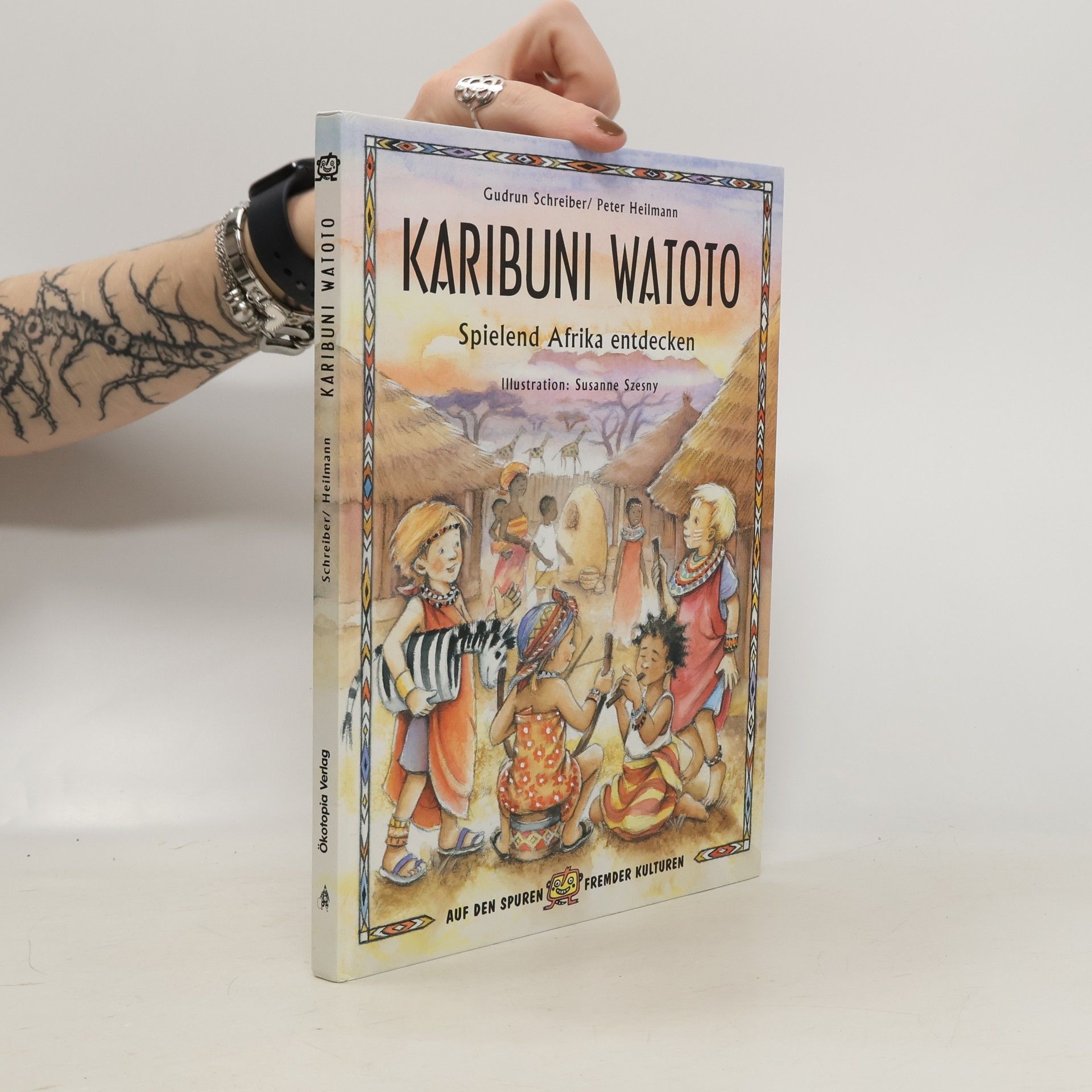 Autores varios Karibuni Watoto