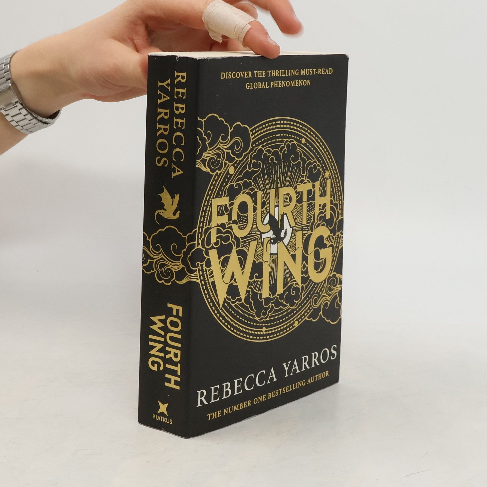 Rebecca Yarros Fourth Wing