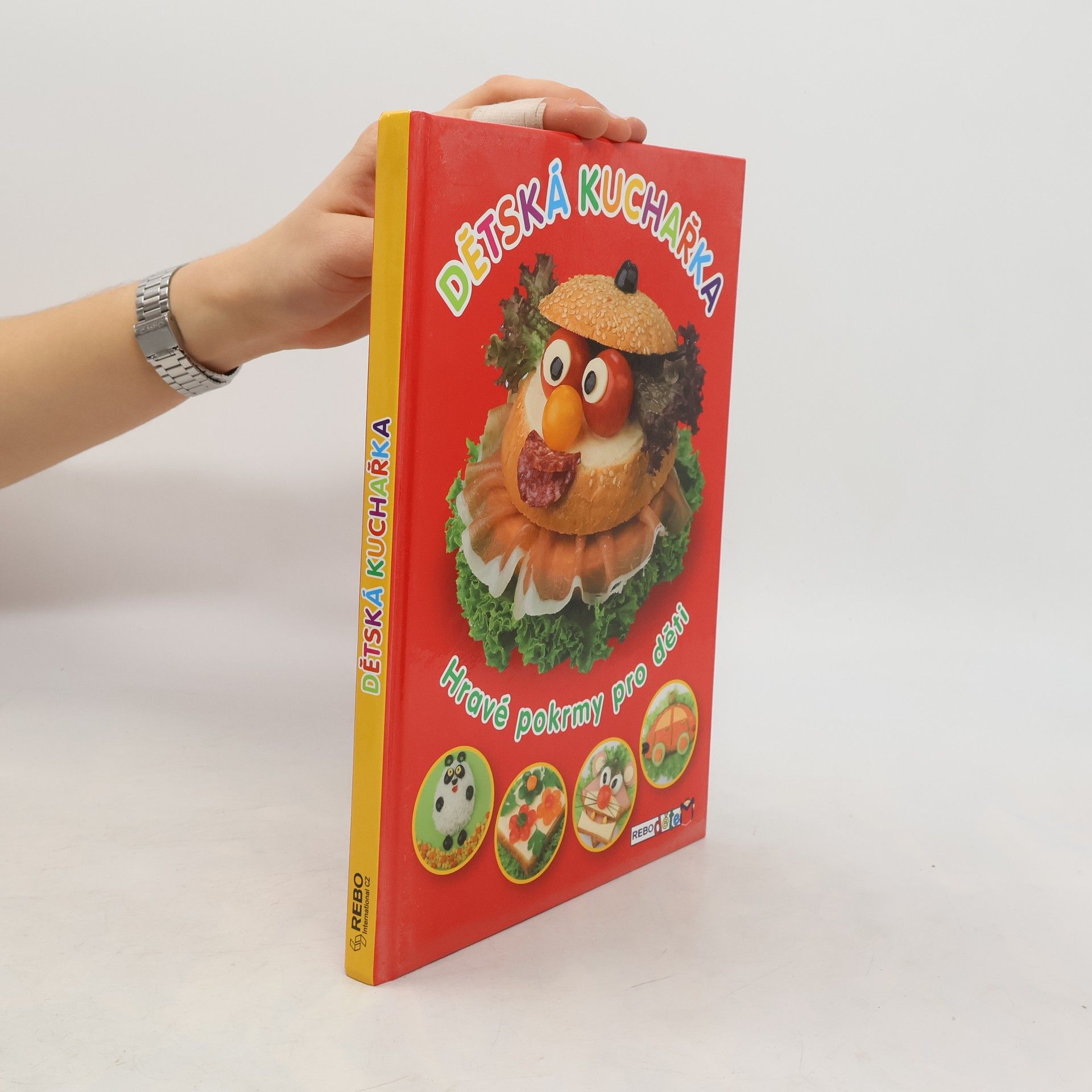 Dětská kuchařka : hravé pokrmy pro děti
