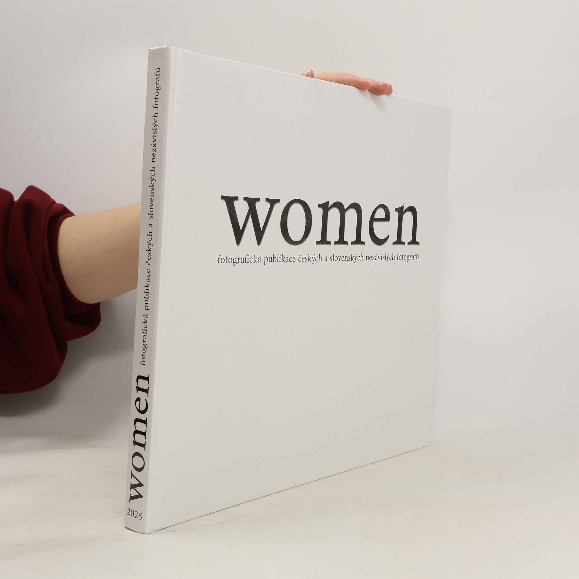 Kolektiv autorů Women fotografická publikace českých a slovenských nezávislých fotografů